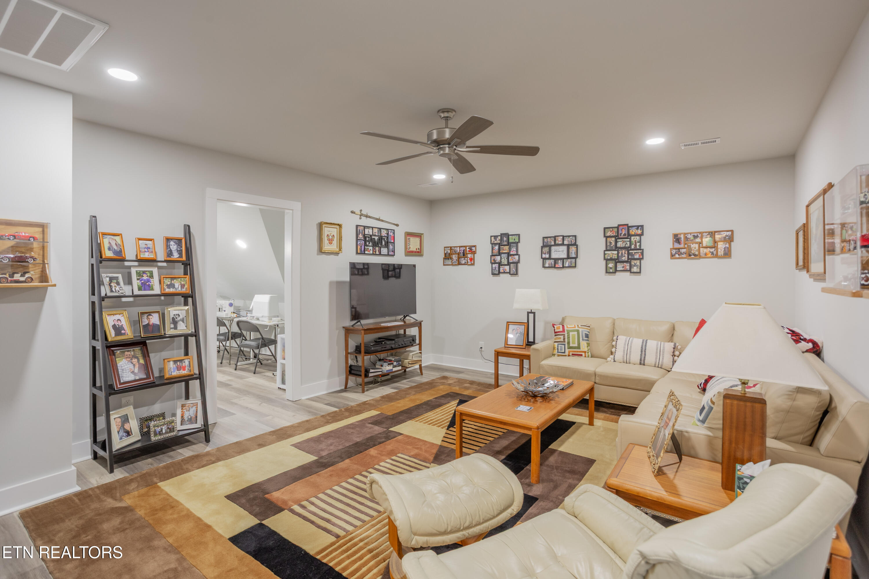 986 Meadow Walk Lane Lenoir City TN 37772