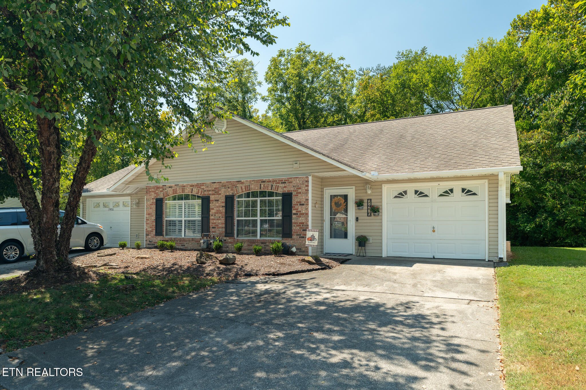 7456 Creek Song Court Knoxville TN 37920