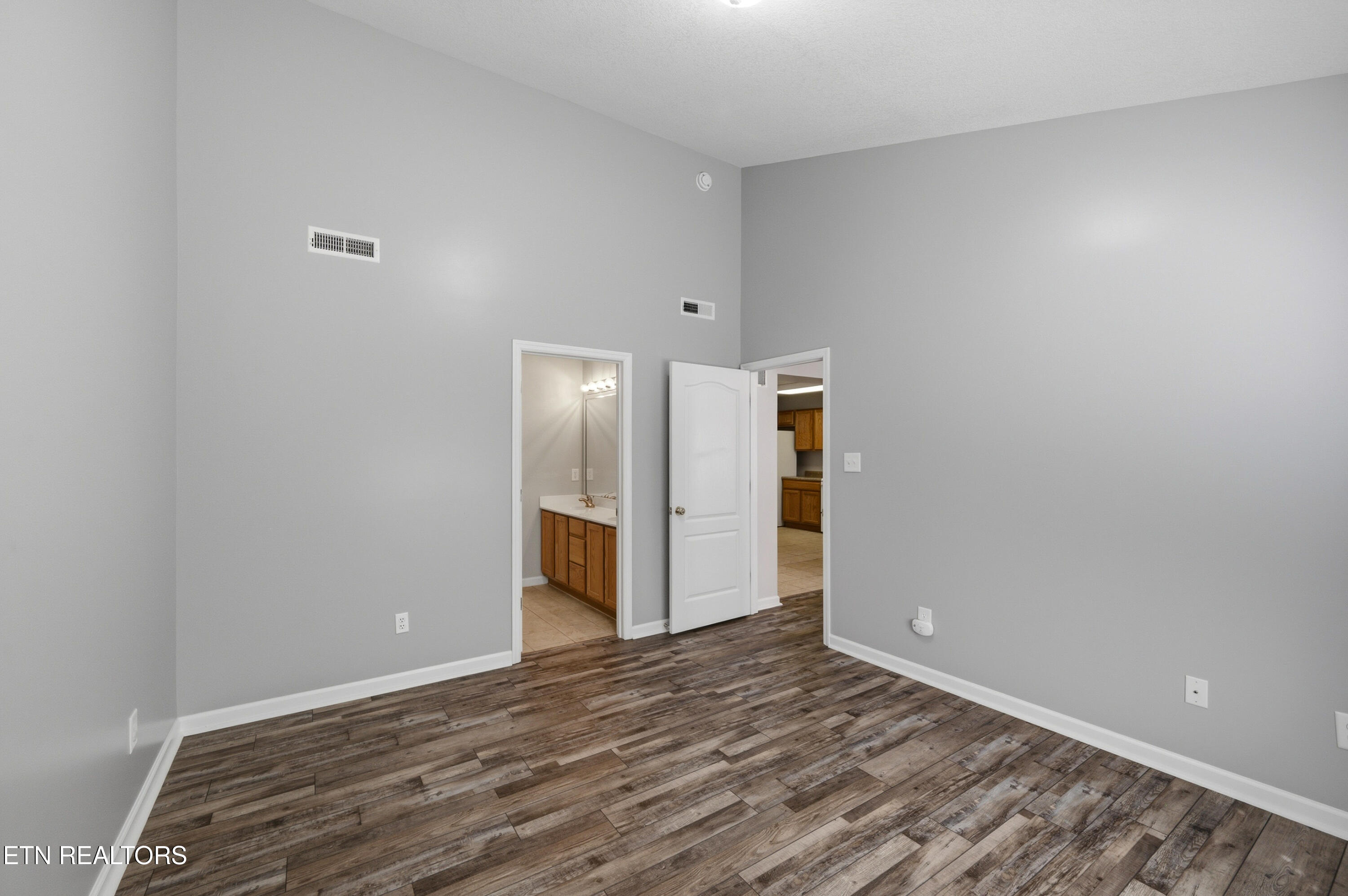 6946 La Christa Way Knoxville TN 37921