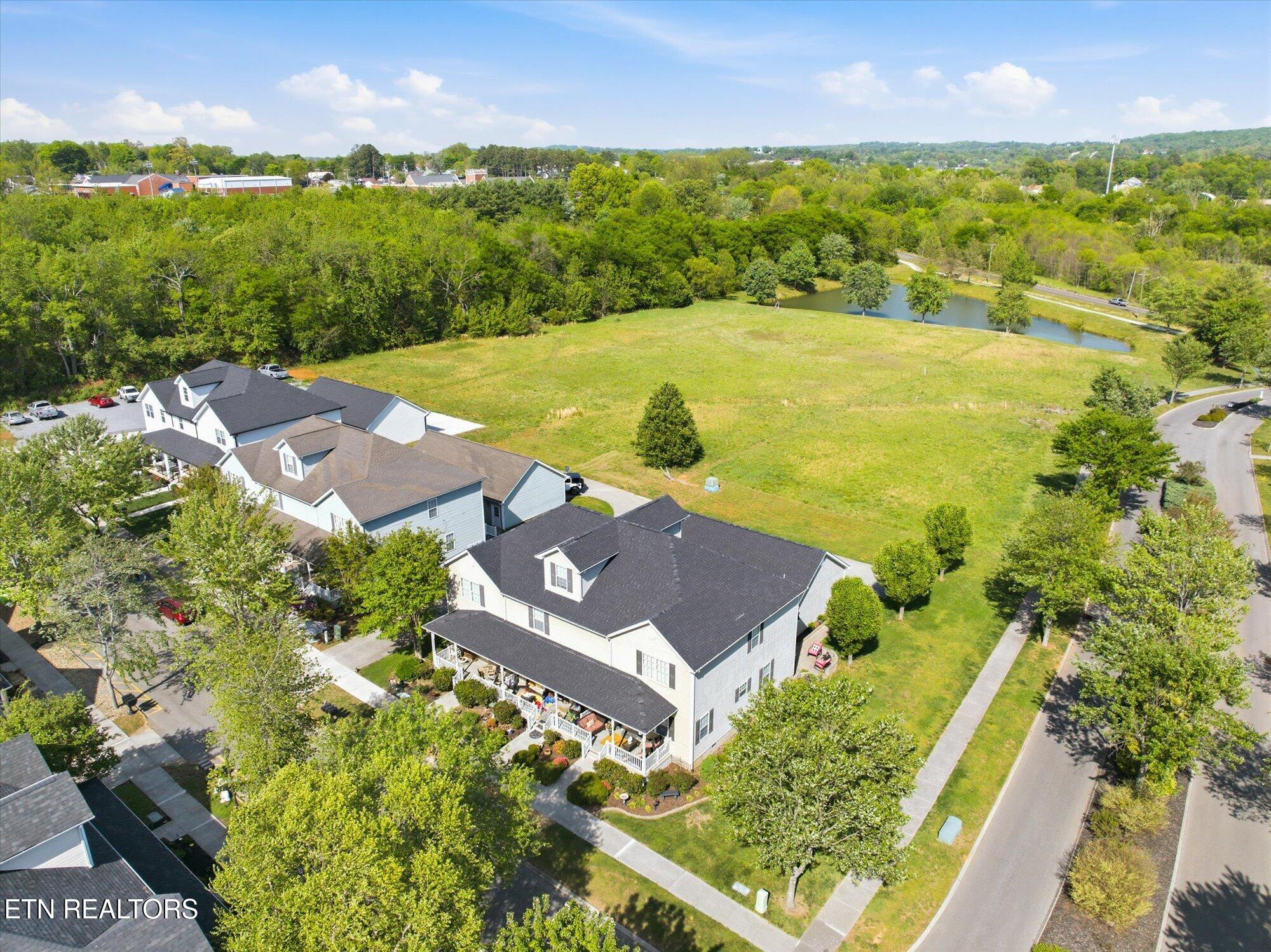 404 Ashbury Circle Sweetwater TN 37874