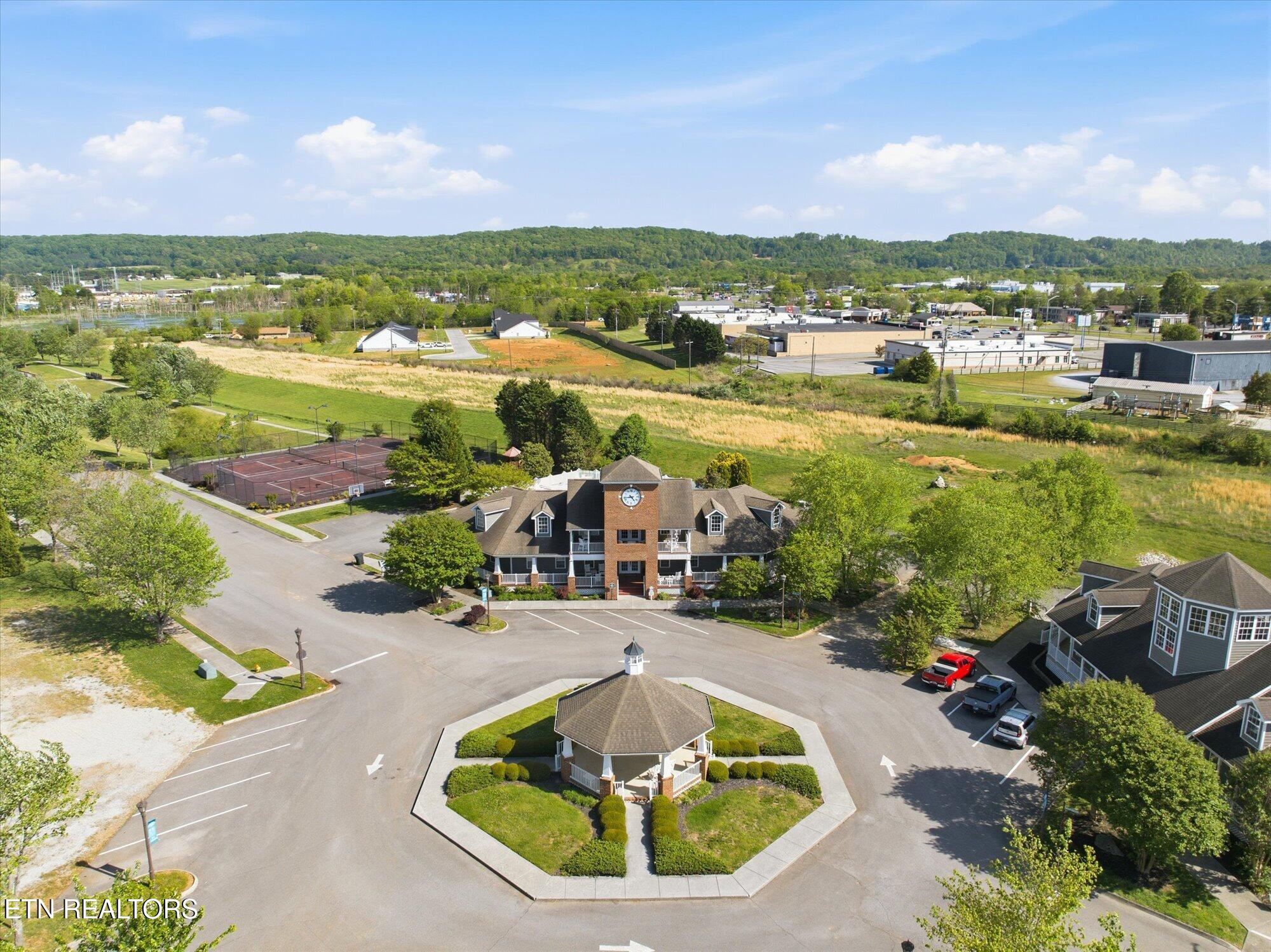 404 Ashbury Circle Sweetwater TN 37874