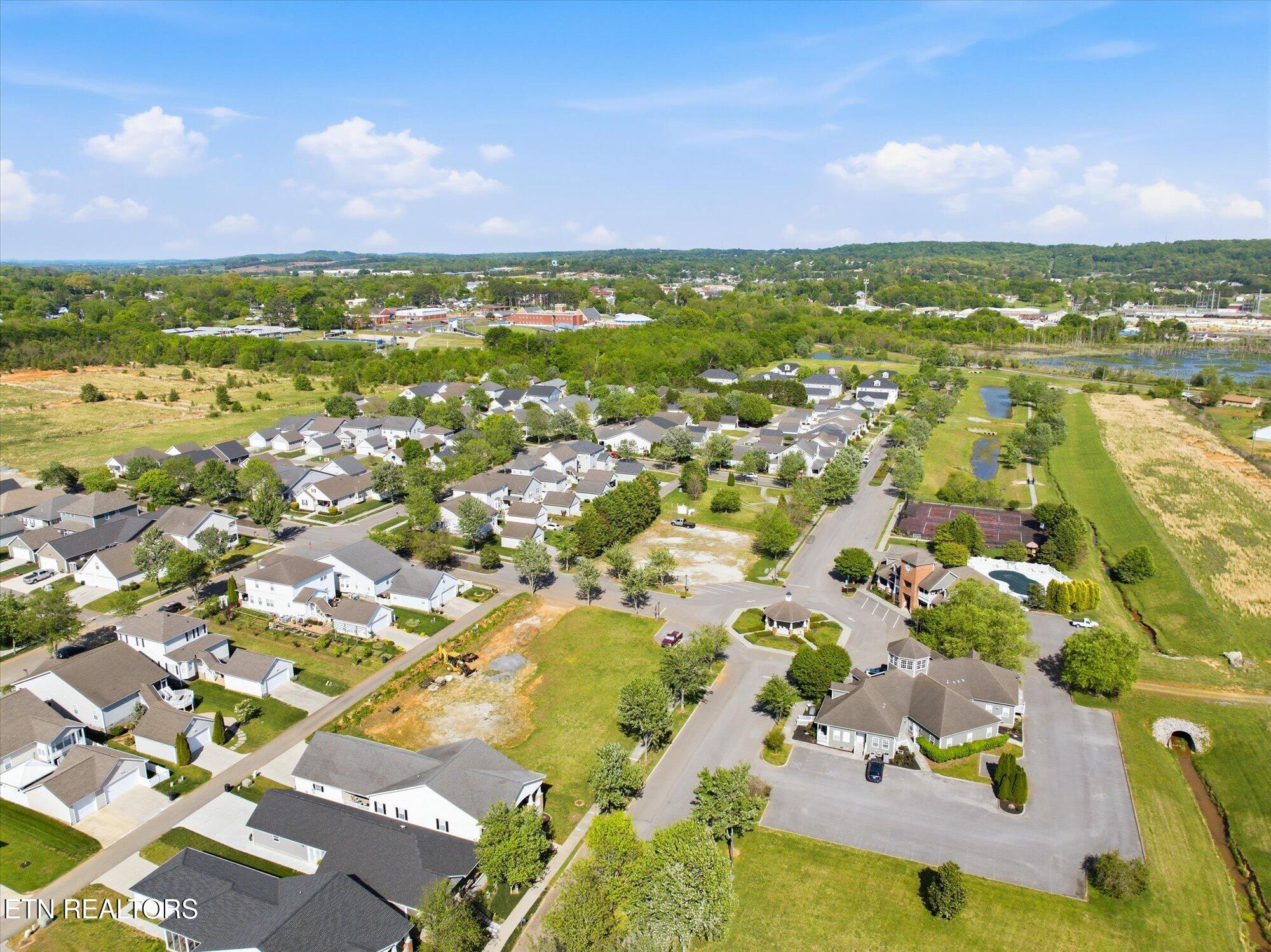 404 Ashbury Circle Sweetwater TN 37874