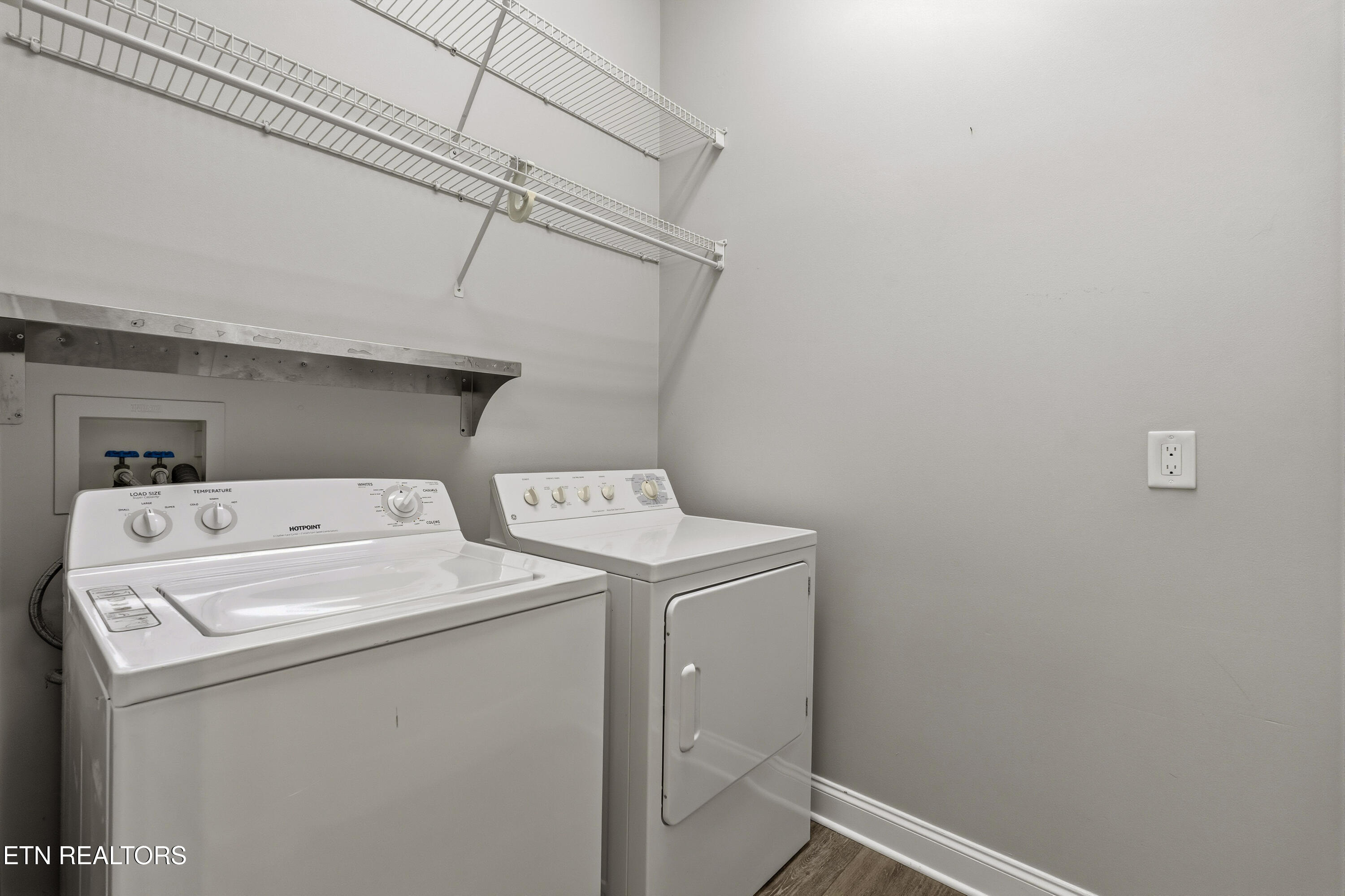 565 Rarity Bay Parkway Vonore TN 37885