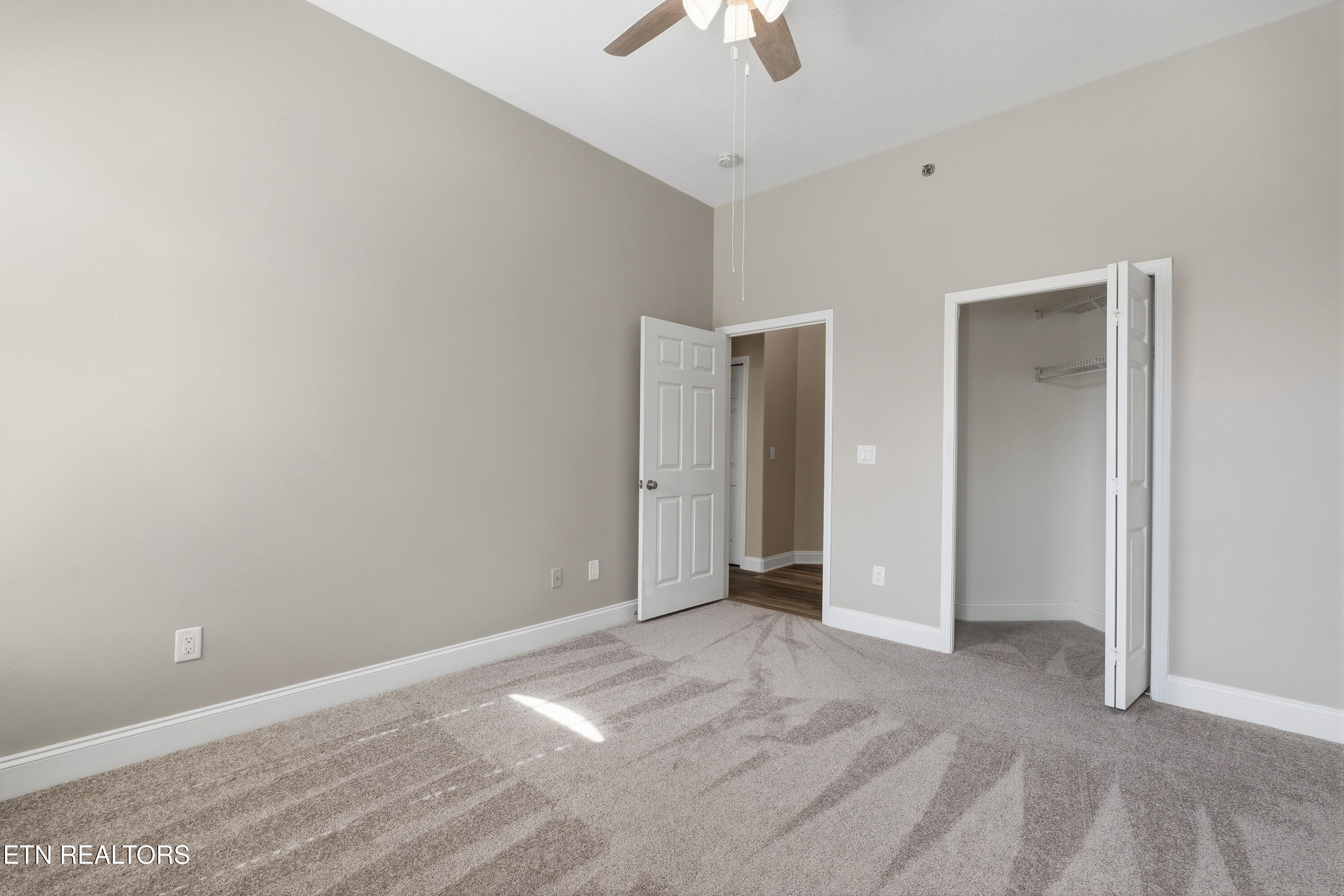 565 Rarity Bay Parkway Vonore TN 37885