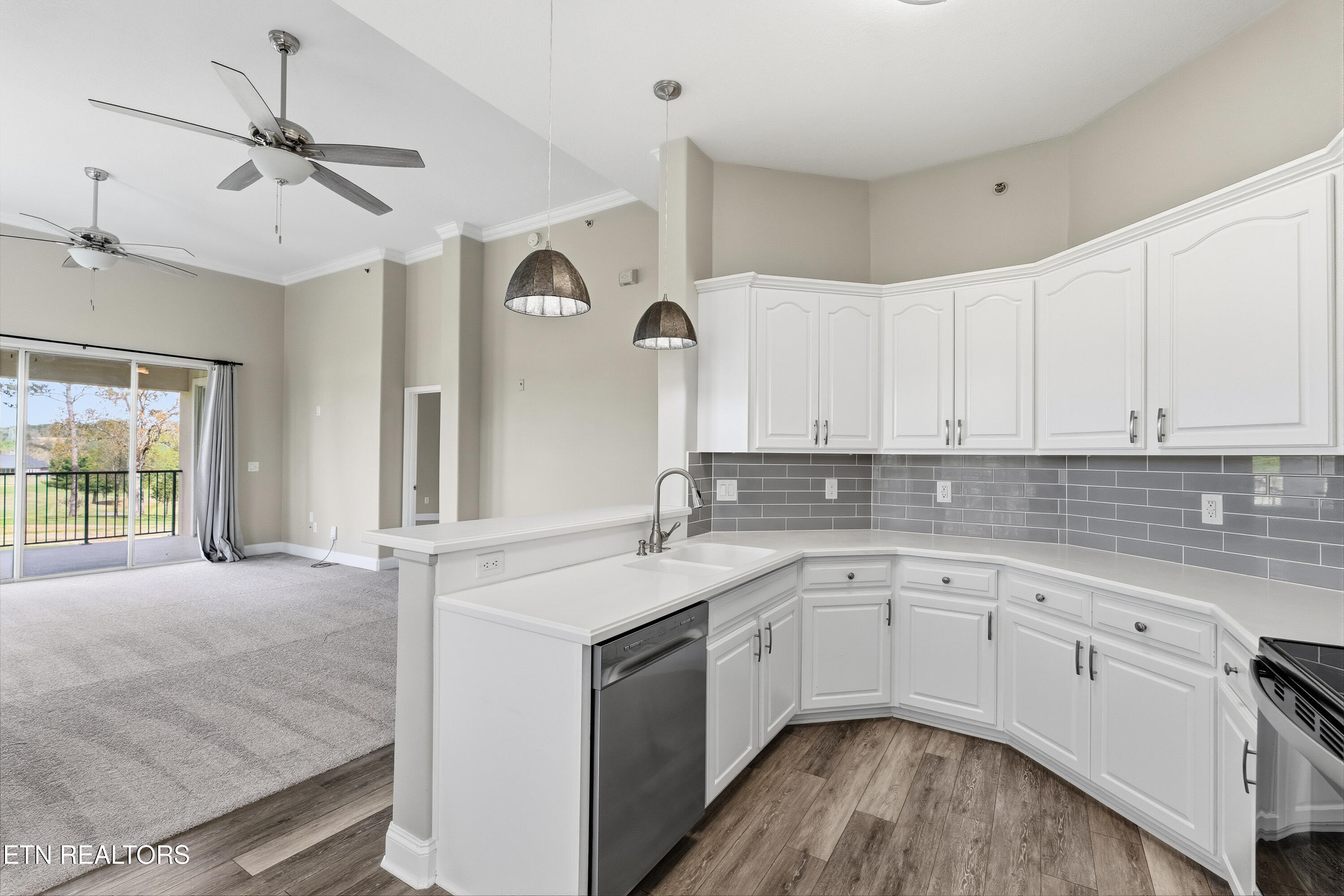 565 Rarity Bay Parkway Vonore TN 37885