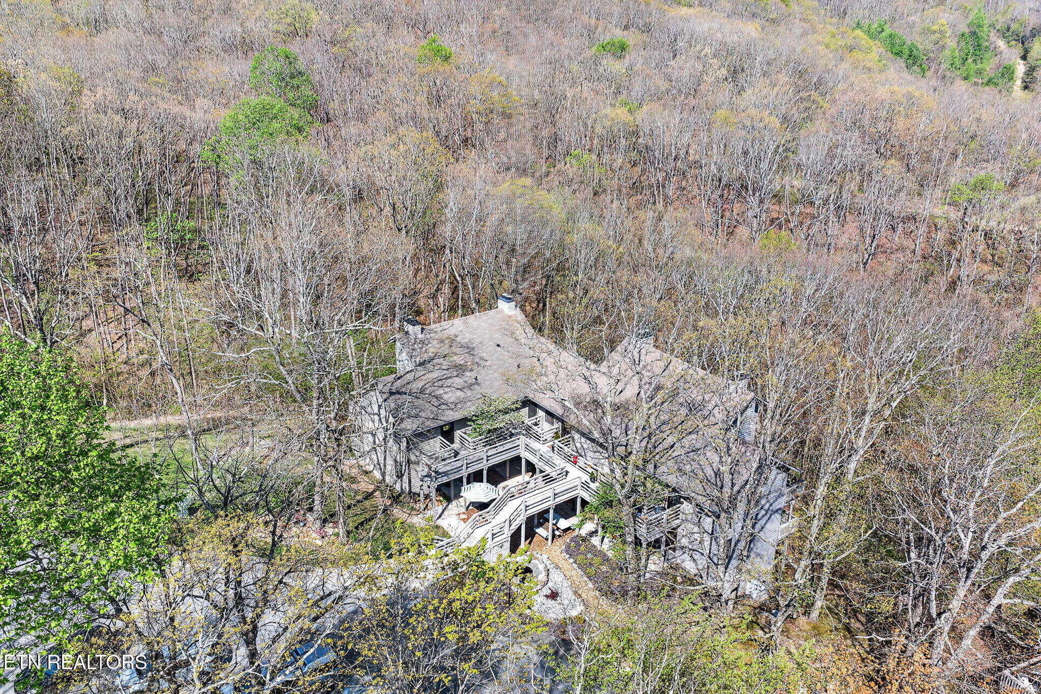 145 Moytoy Road Crab Orchard TN 37723