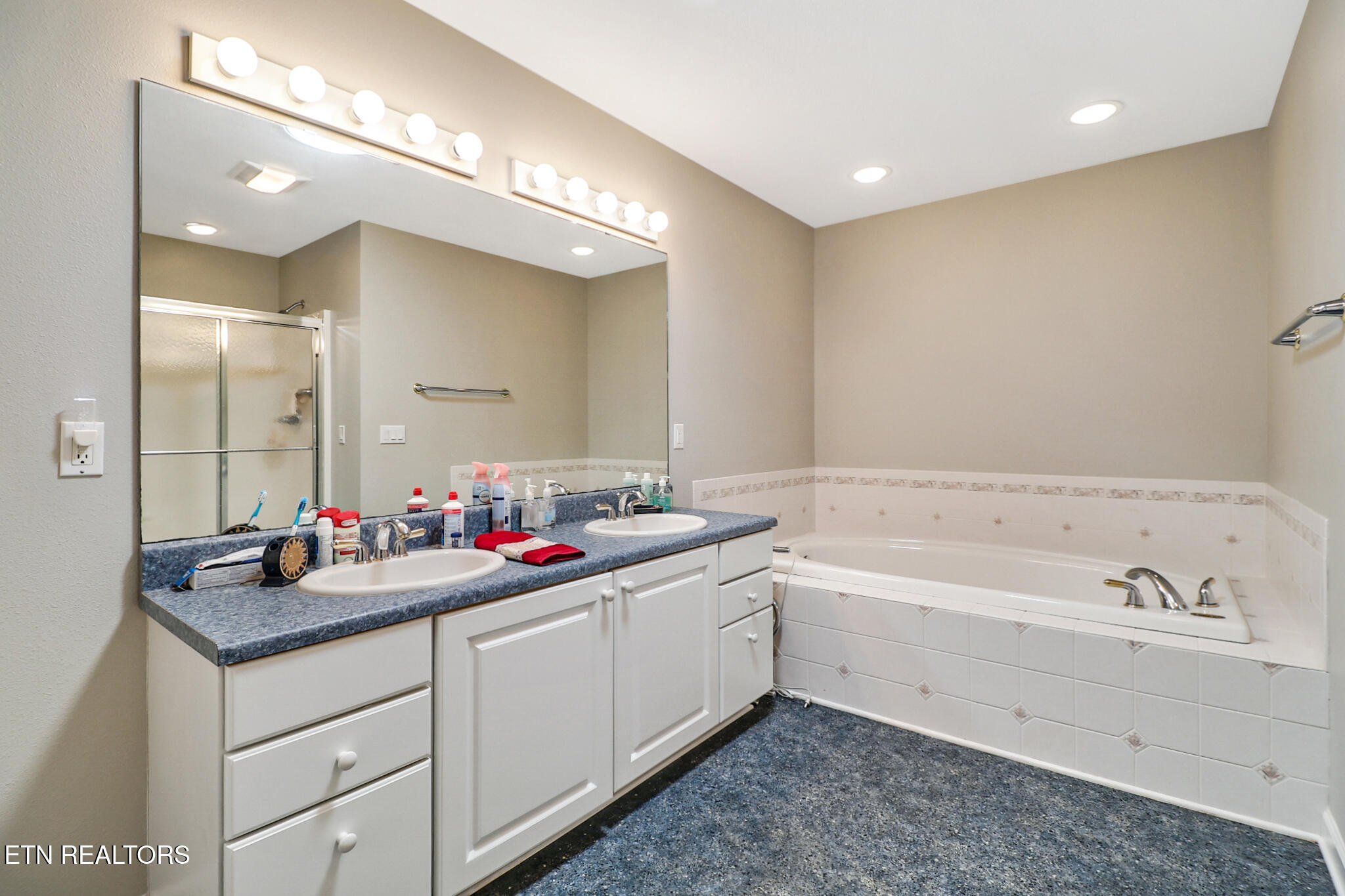 3 Augustine Lane Fairfield Glade TN 38558