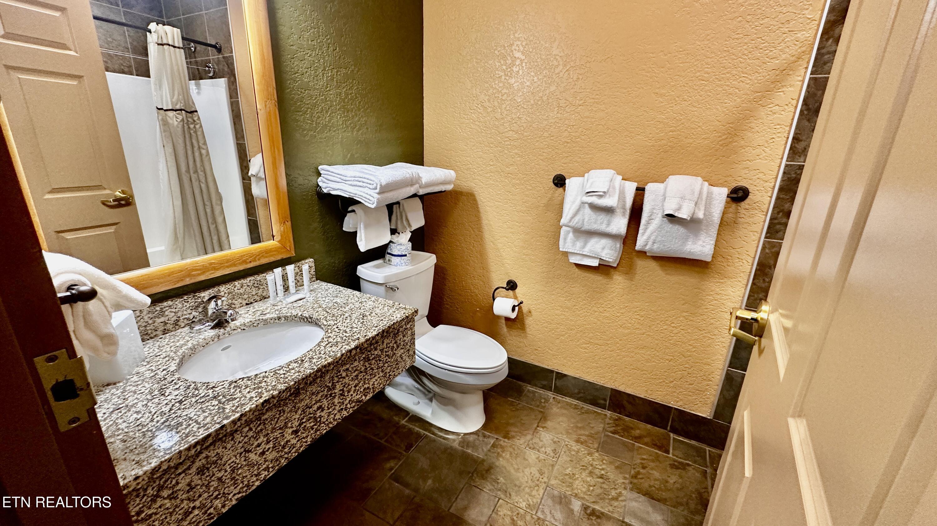 1424 Old Knoxville Highway Sevierville TN 37876