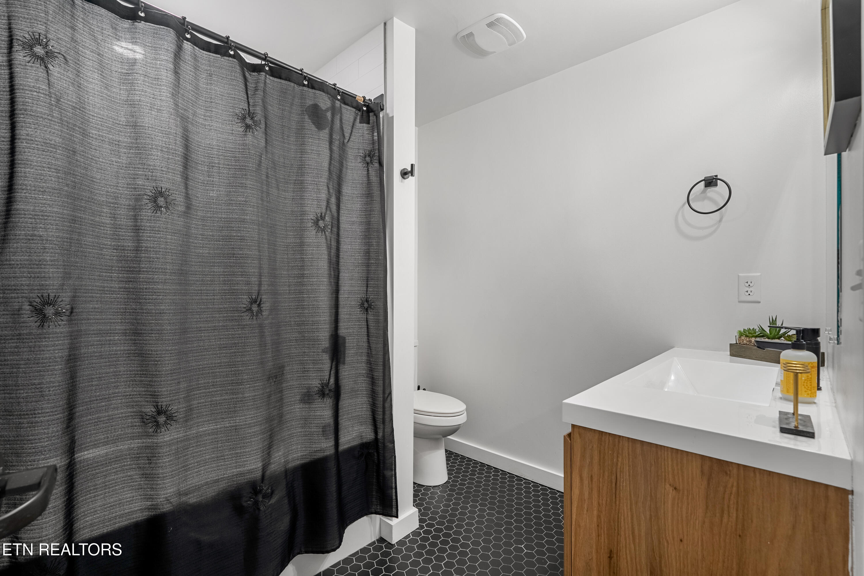 118 Court Avenue Sevierville TN 37862