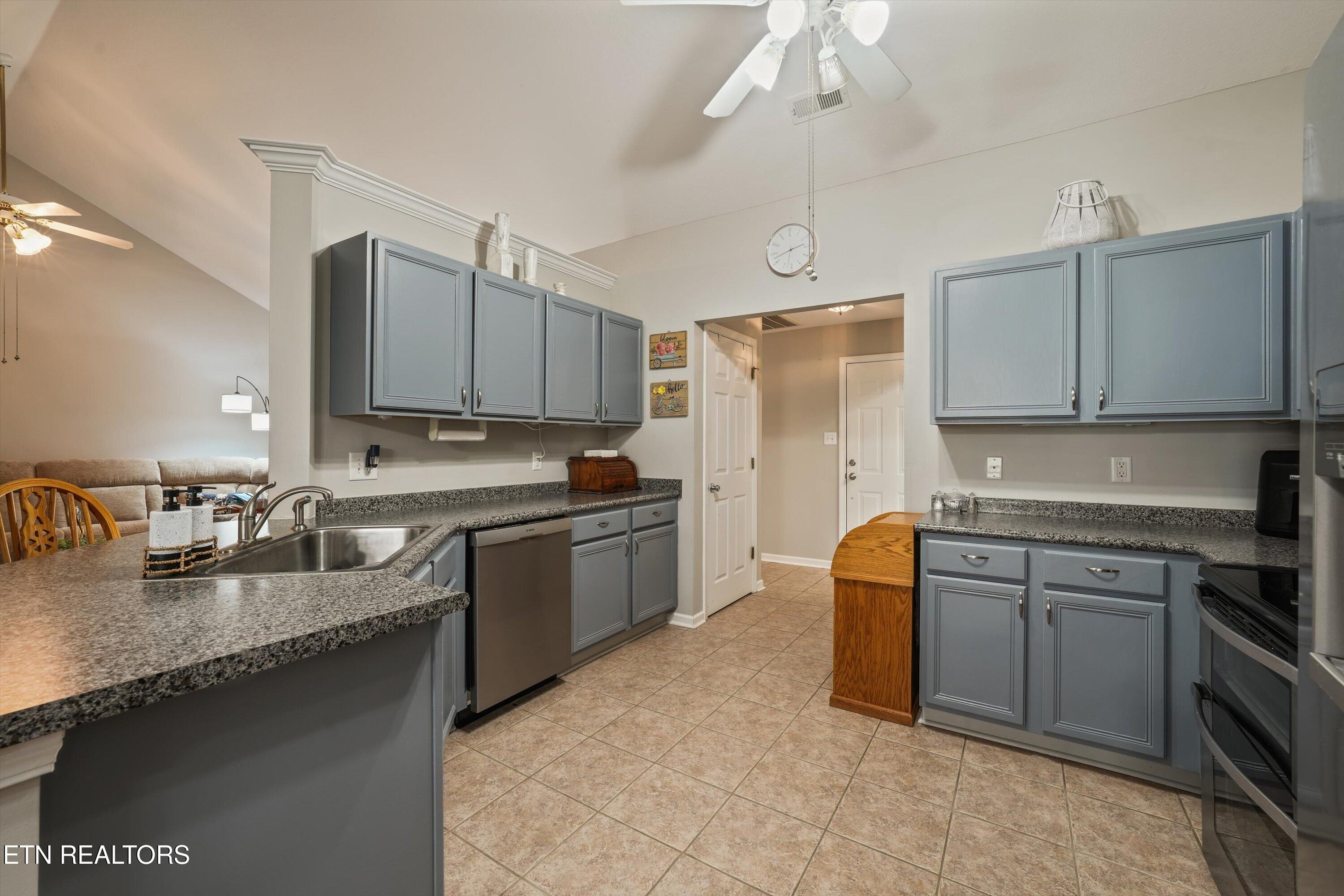 1676 Emerald Pointe Lane Knoxville TN 37918