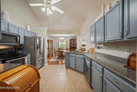 1676 Emerald Pointe Lane Knoxville TN 37918