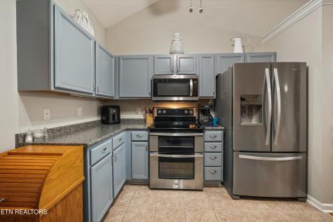 1676 Emerald Pointe Lane Knoxville TN 37918