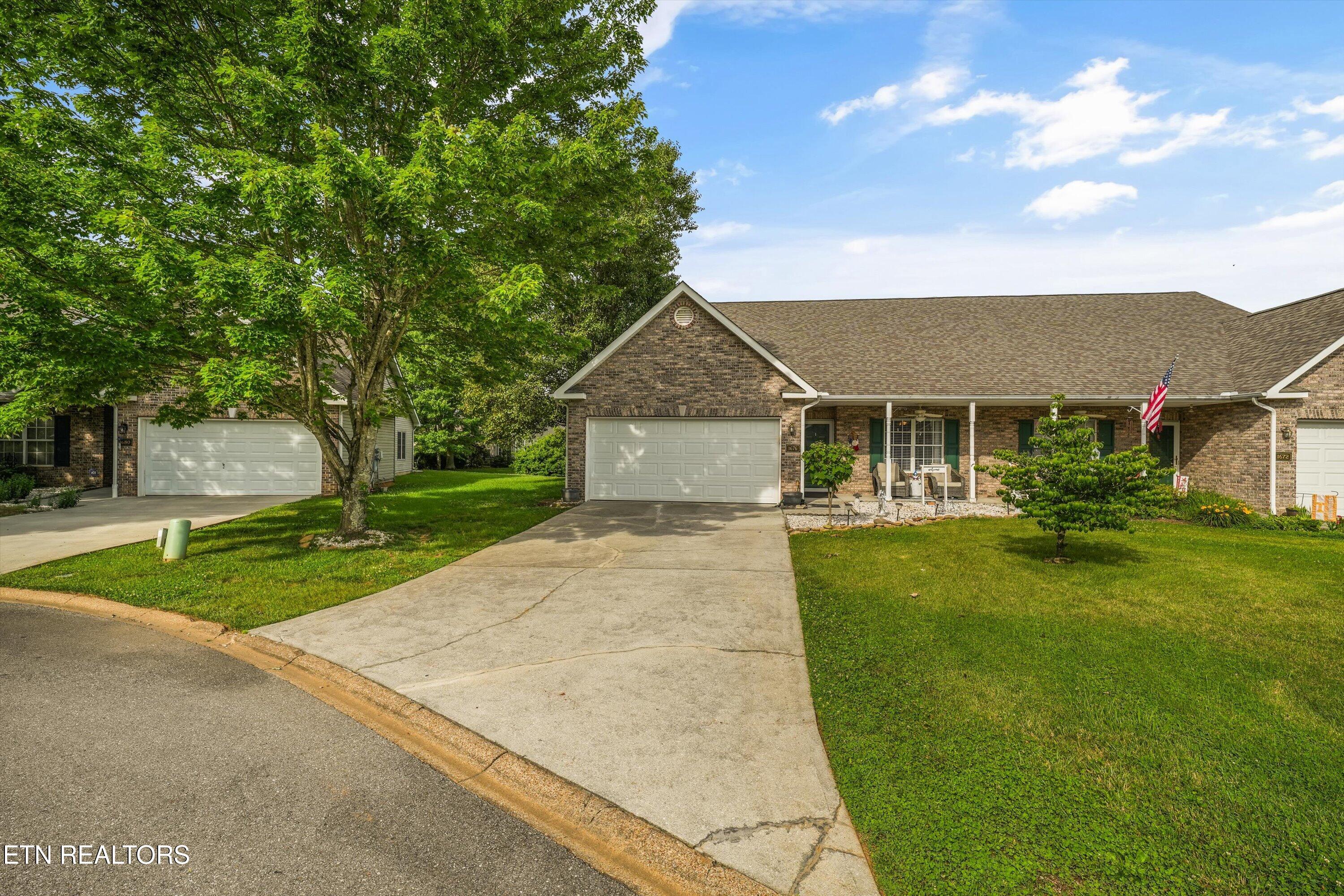 1676 Emerald Pointe Lane Knoxville TN 37918