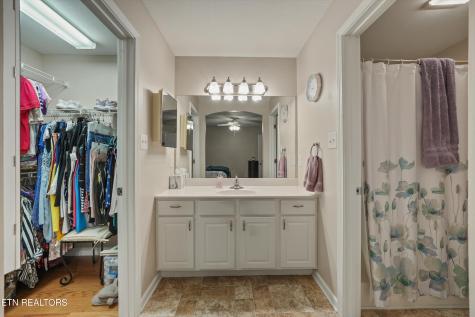 1676 Emerald Pointe Lane Knoxville TN 37918