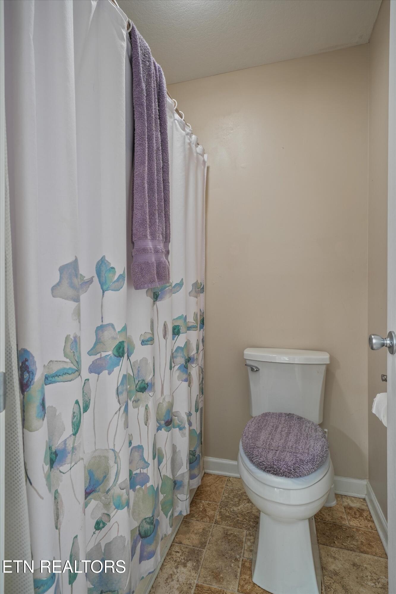 1676 Emerald Pointe Lane Knoxville TN 37918