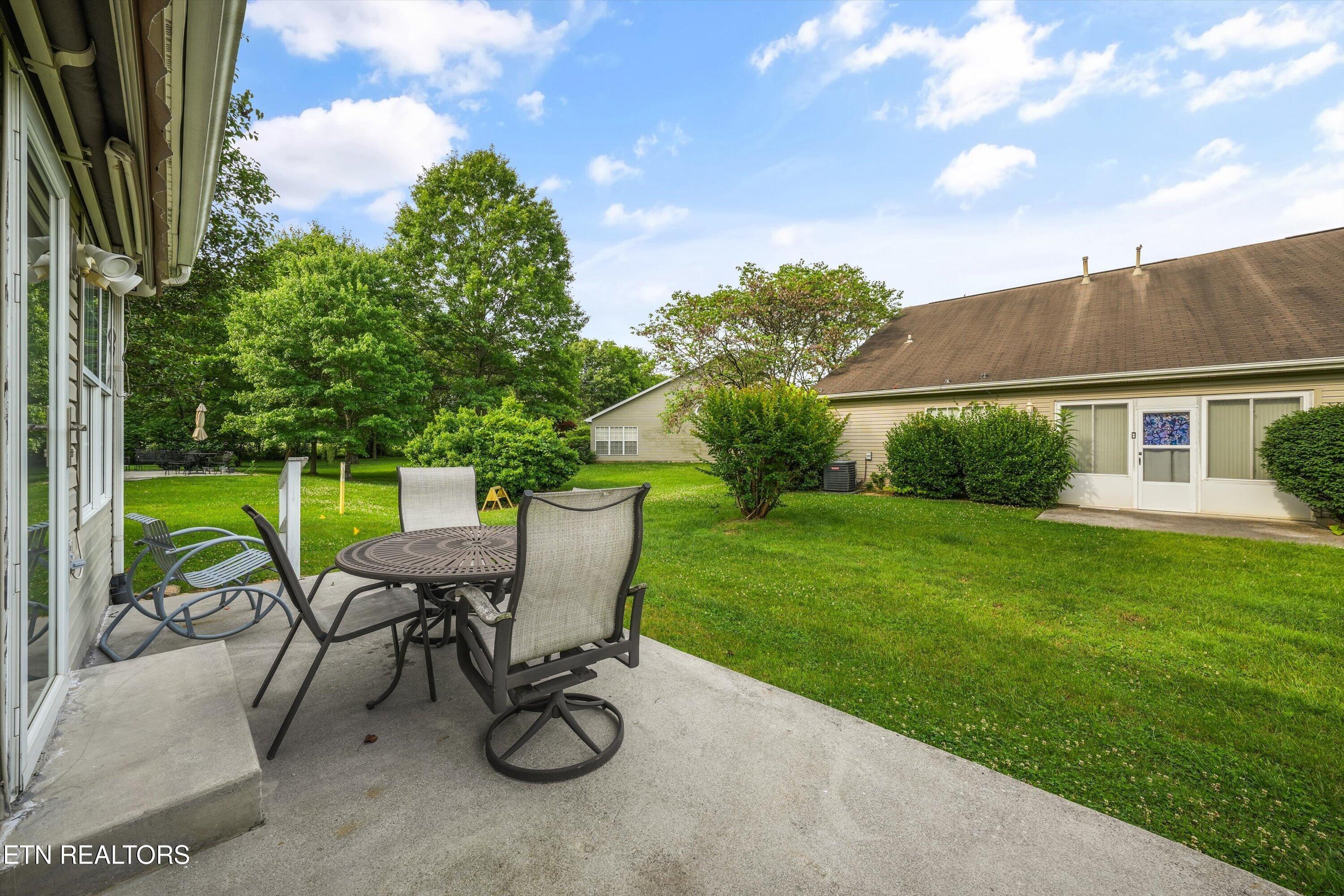1676 Emerald Pointe Lane Knoxville TN 37918