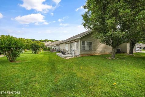1676 Emerald Pointe Lane Knoxville TN 37918