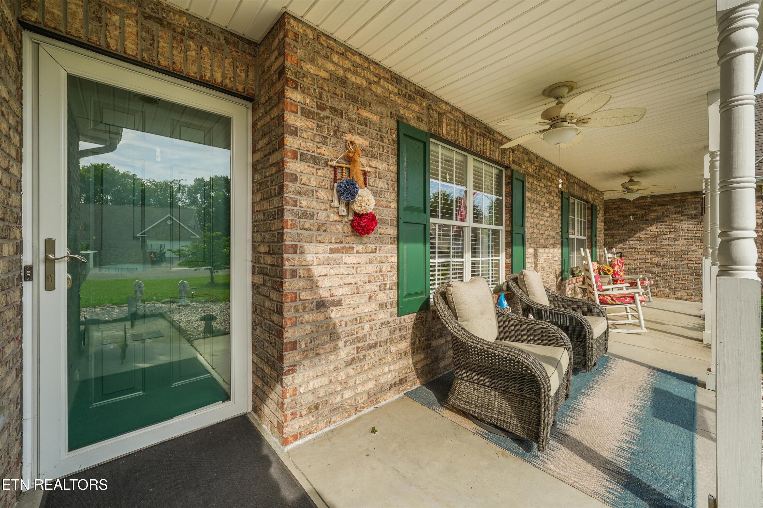 1676 Emerald Pointe Lane Knoxville TN 37918