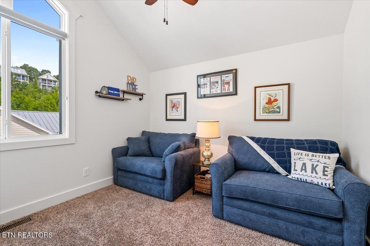 131 N Deer Village Lane Lafollette TN 37766