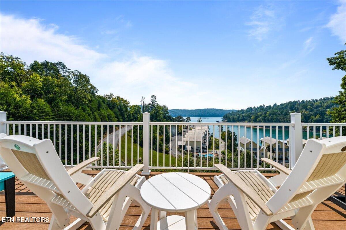 131 N Deer Village Lane Lafollette TN 37766