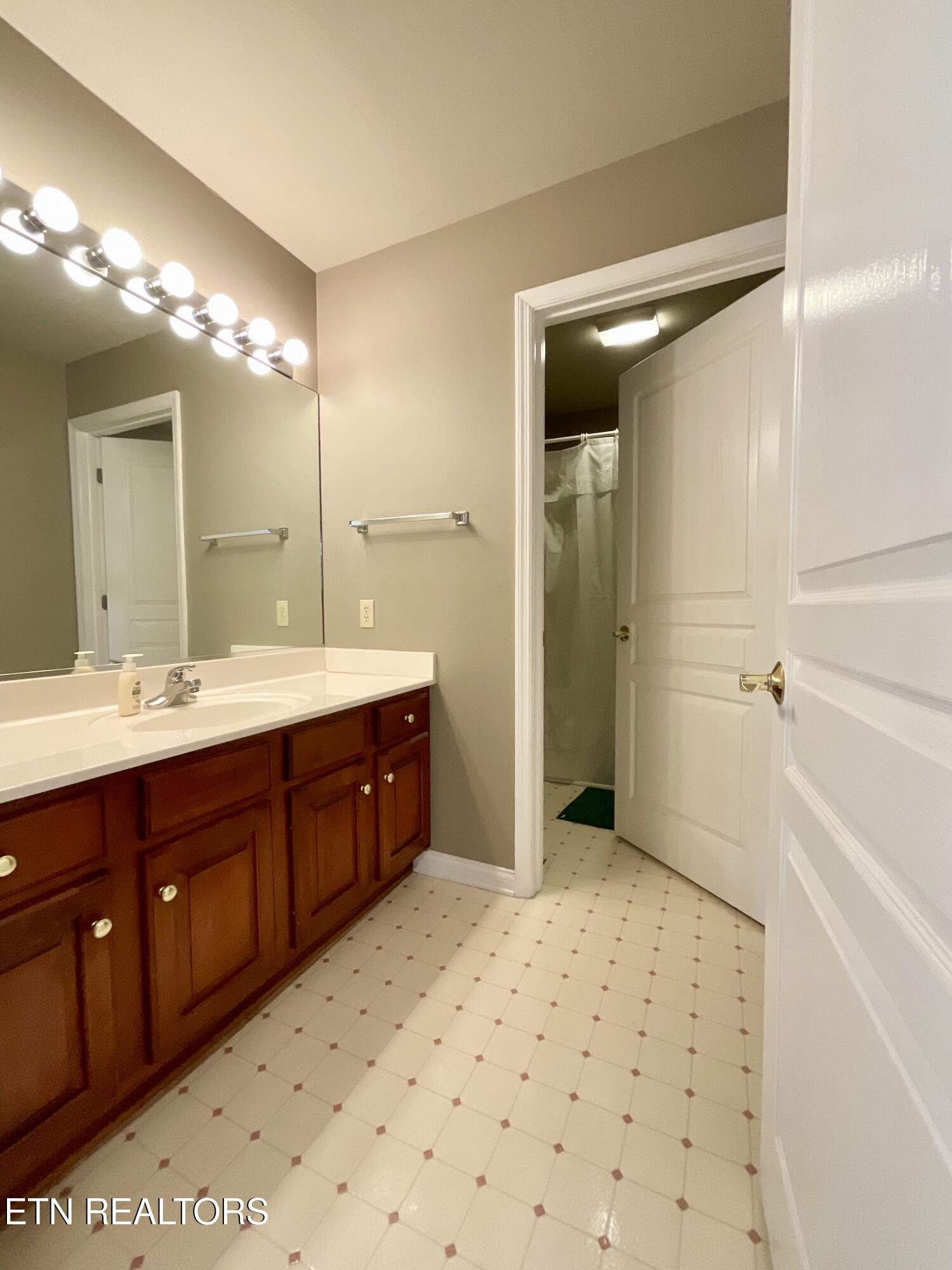 609 Chapel Point Lane Knoxville TN 37934