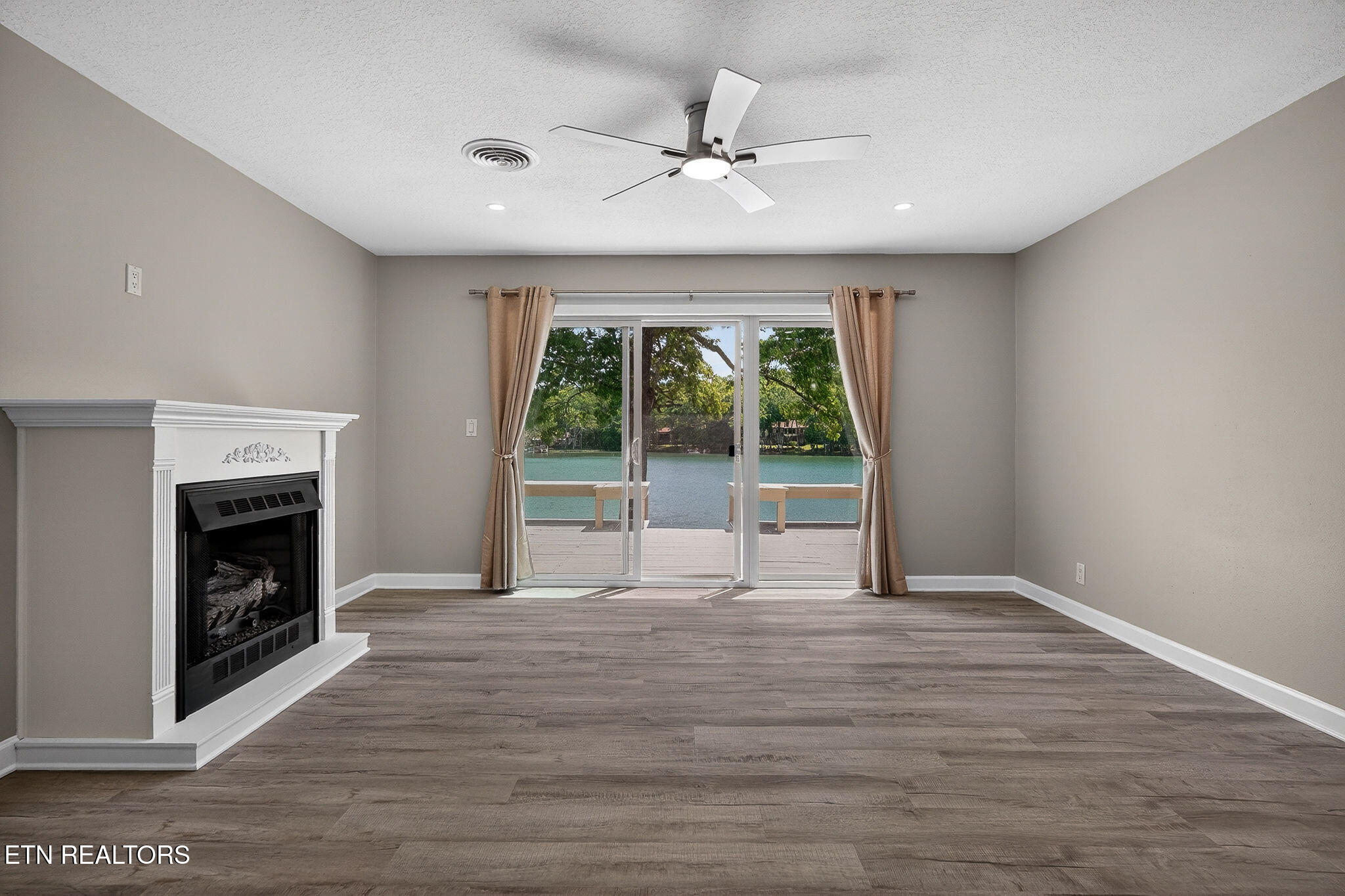 65 Lakeshore Terrace Crossville TN 38558
