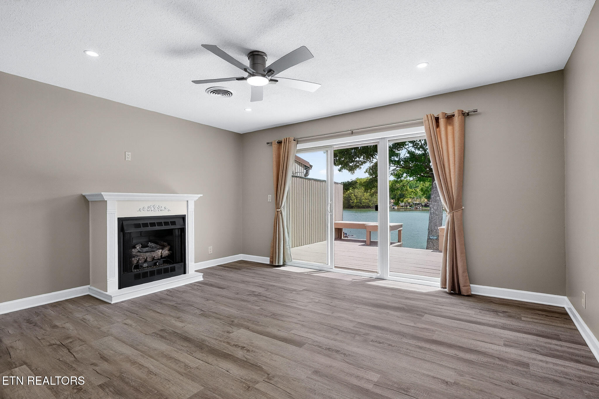 65 Lakeshore Terrace Crossville TN 38558