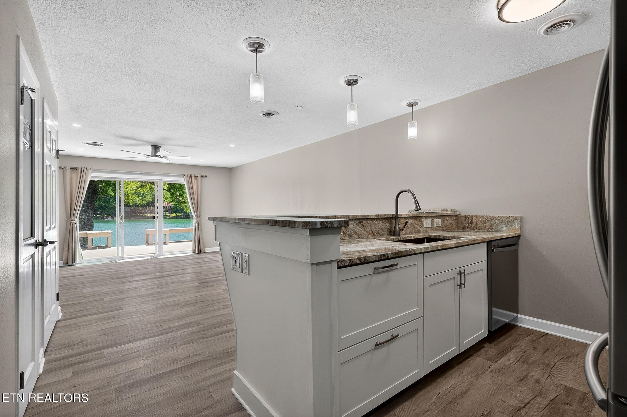 65 Lakeshore Terrace Crossville TN 38558