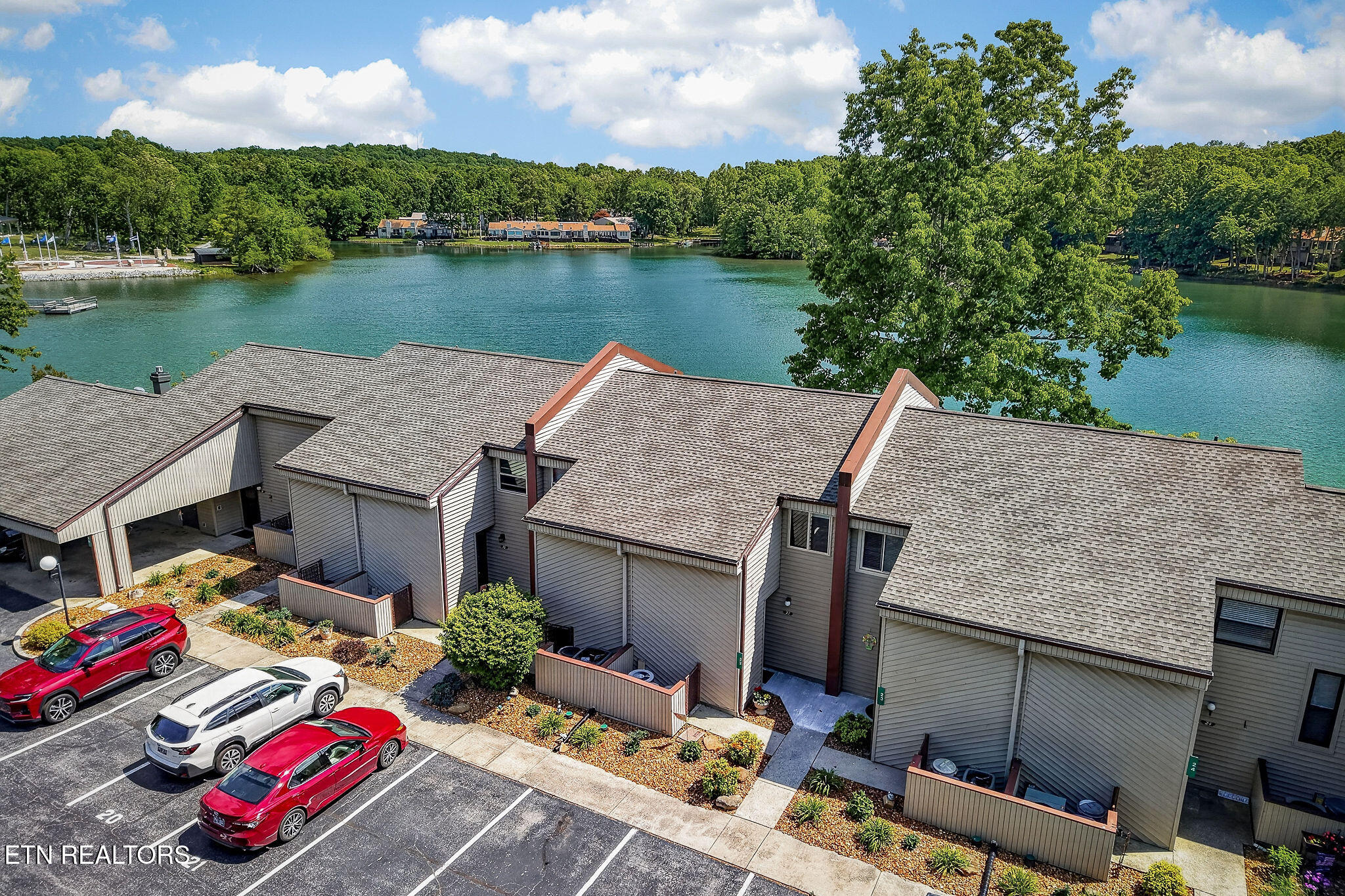 65 Lakeshore Terrace Crossville TN 38558