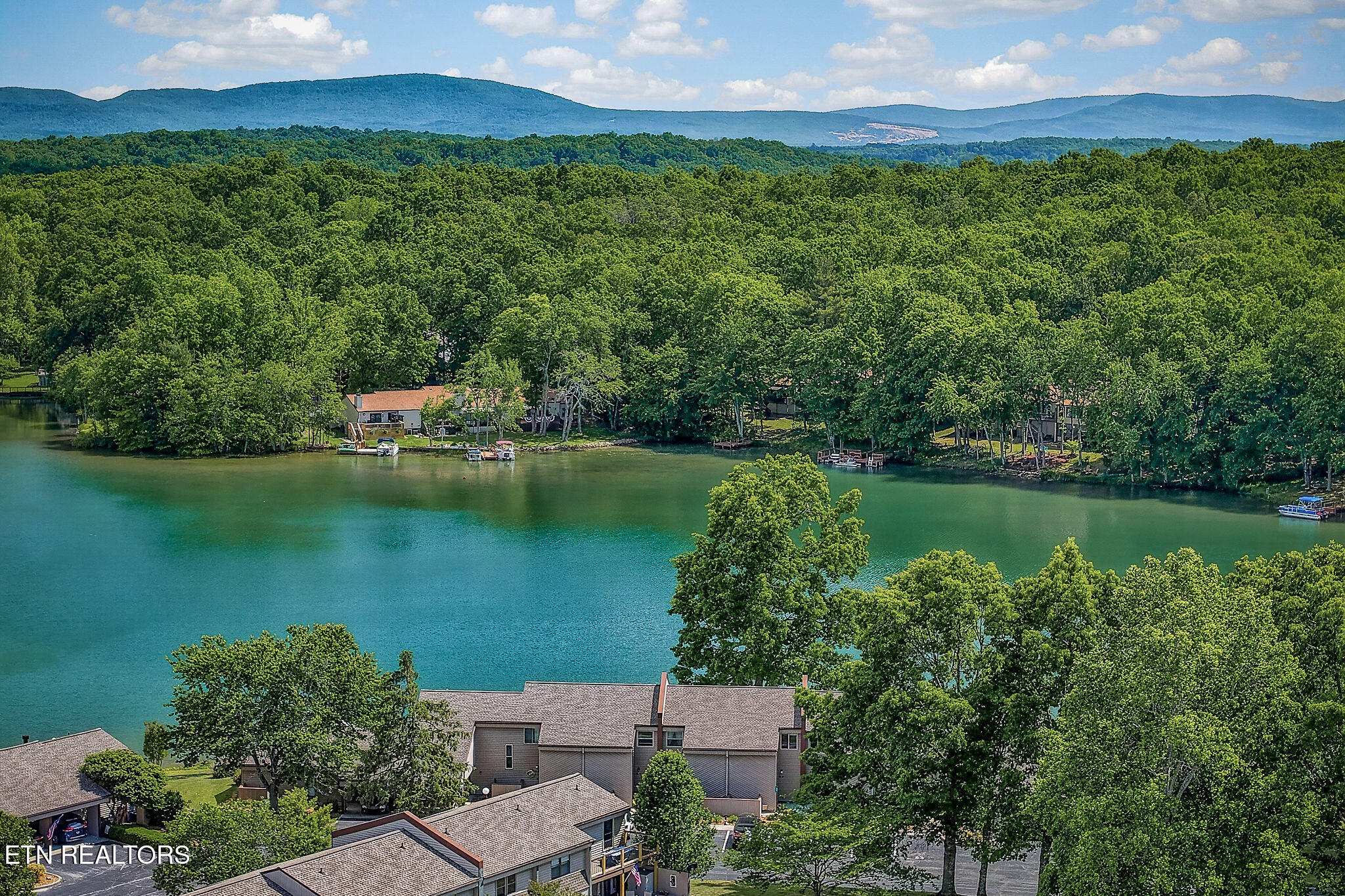 65 Lakeshore Terrace Crossville TN 38558