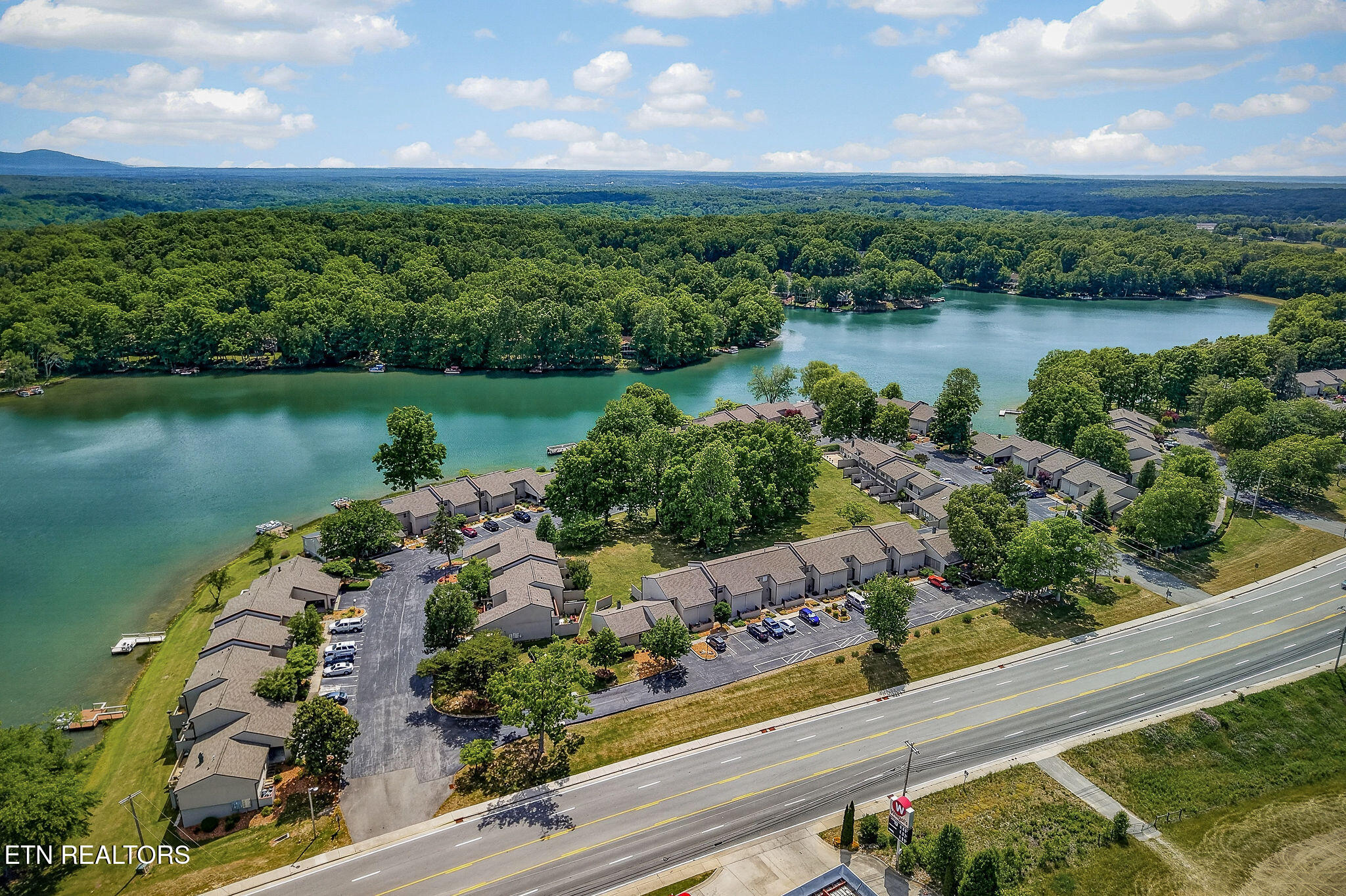 65 Lakeshore Terrace Crossville TN 38558