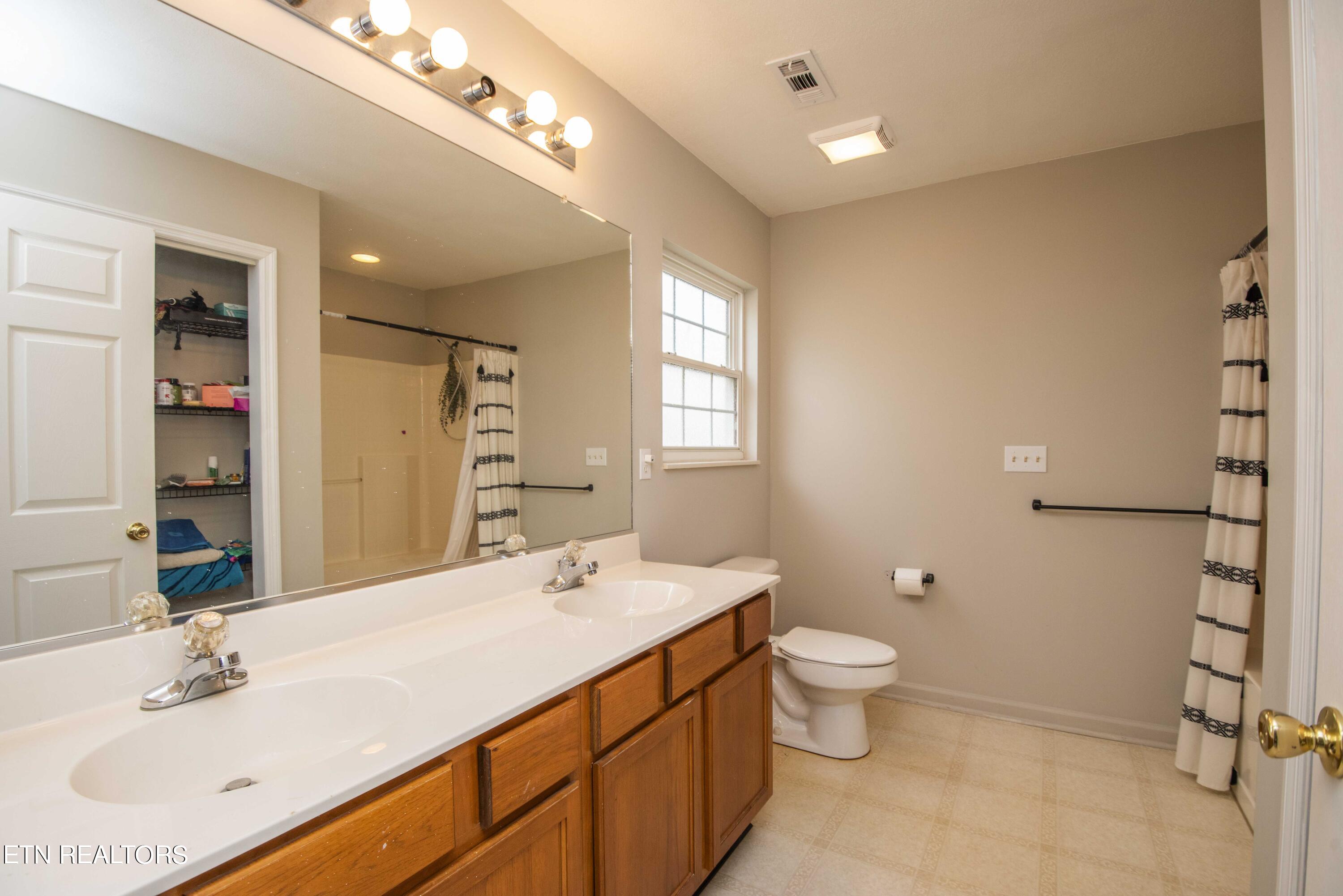 251 Eaton Village Trace Lenoir City TN 37771