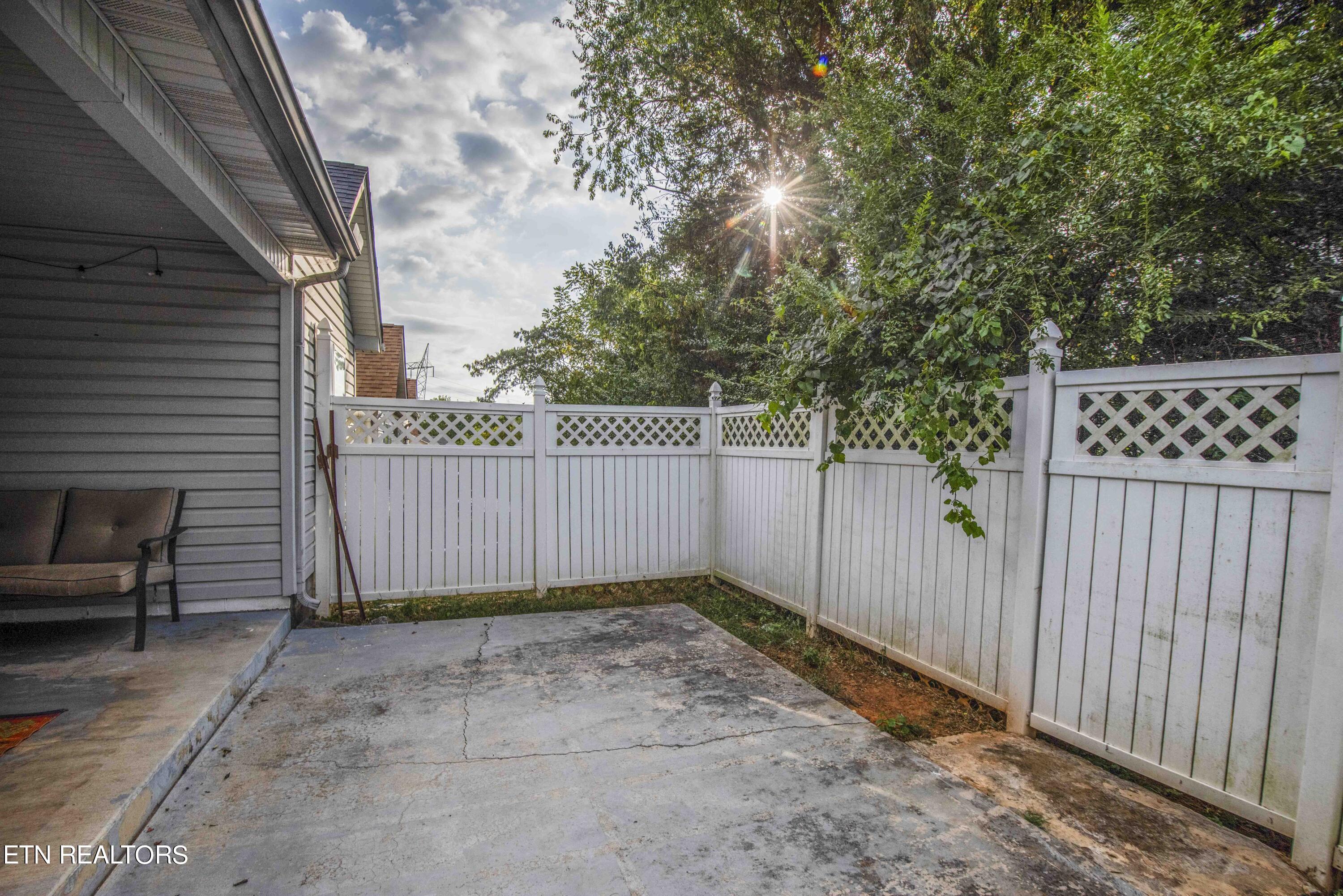 251 Eaton Village Trace Lenoir City TN 37771