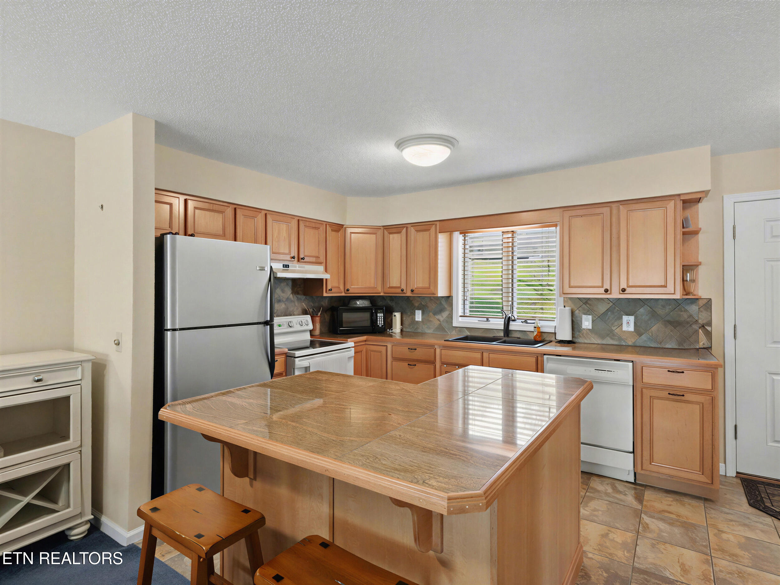 700 Shanghai Landing Lane Lafollette TN 37766
