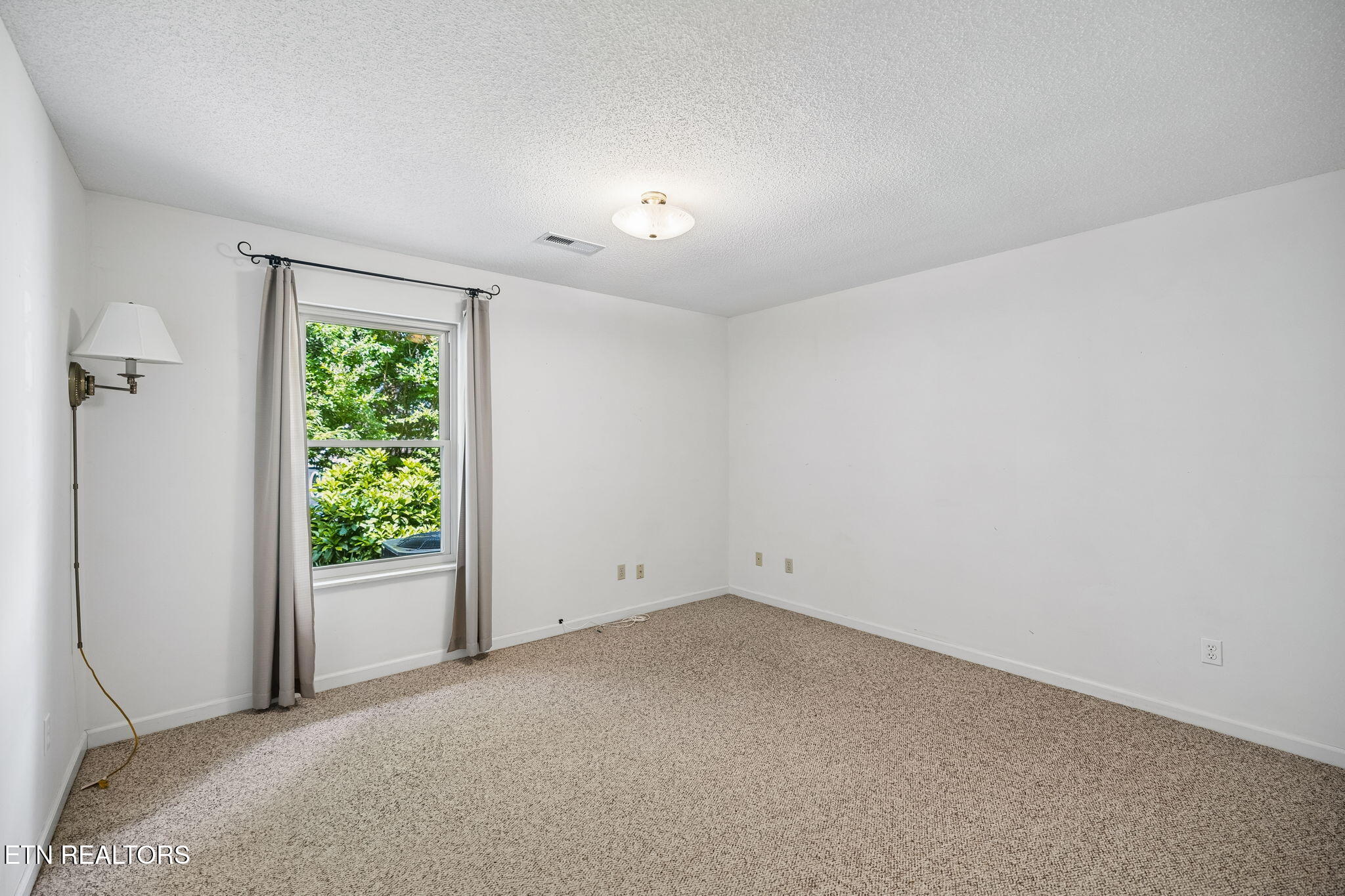 1134 Fielding Drive Maryville TN 37804
