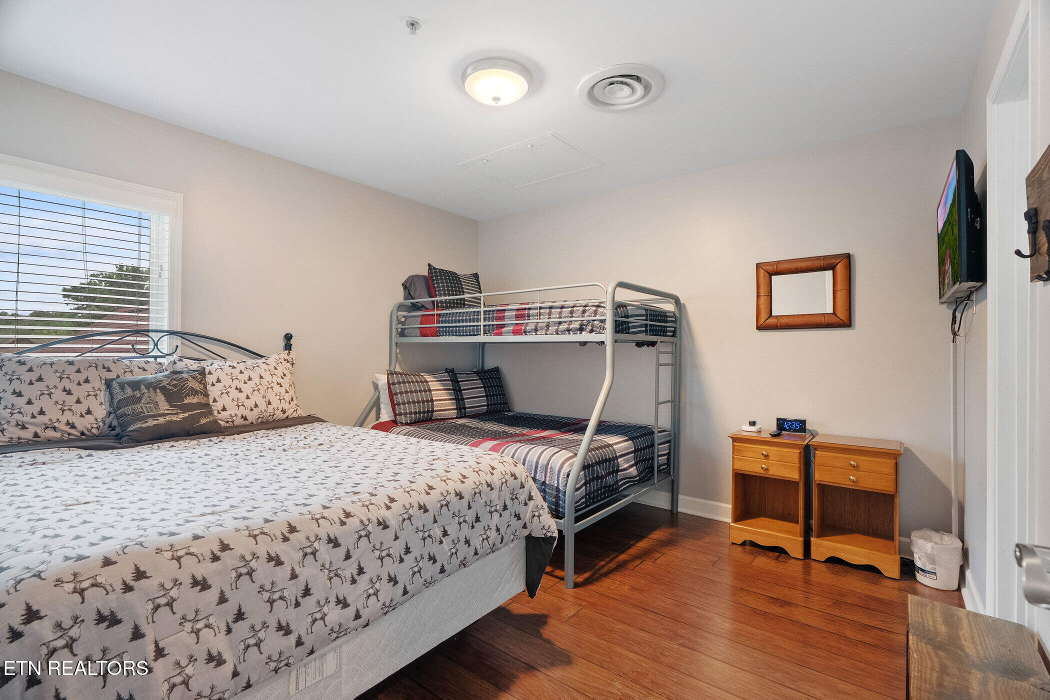 643 River Place Way Sevierville TN 37862