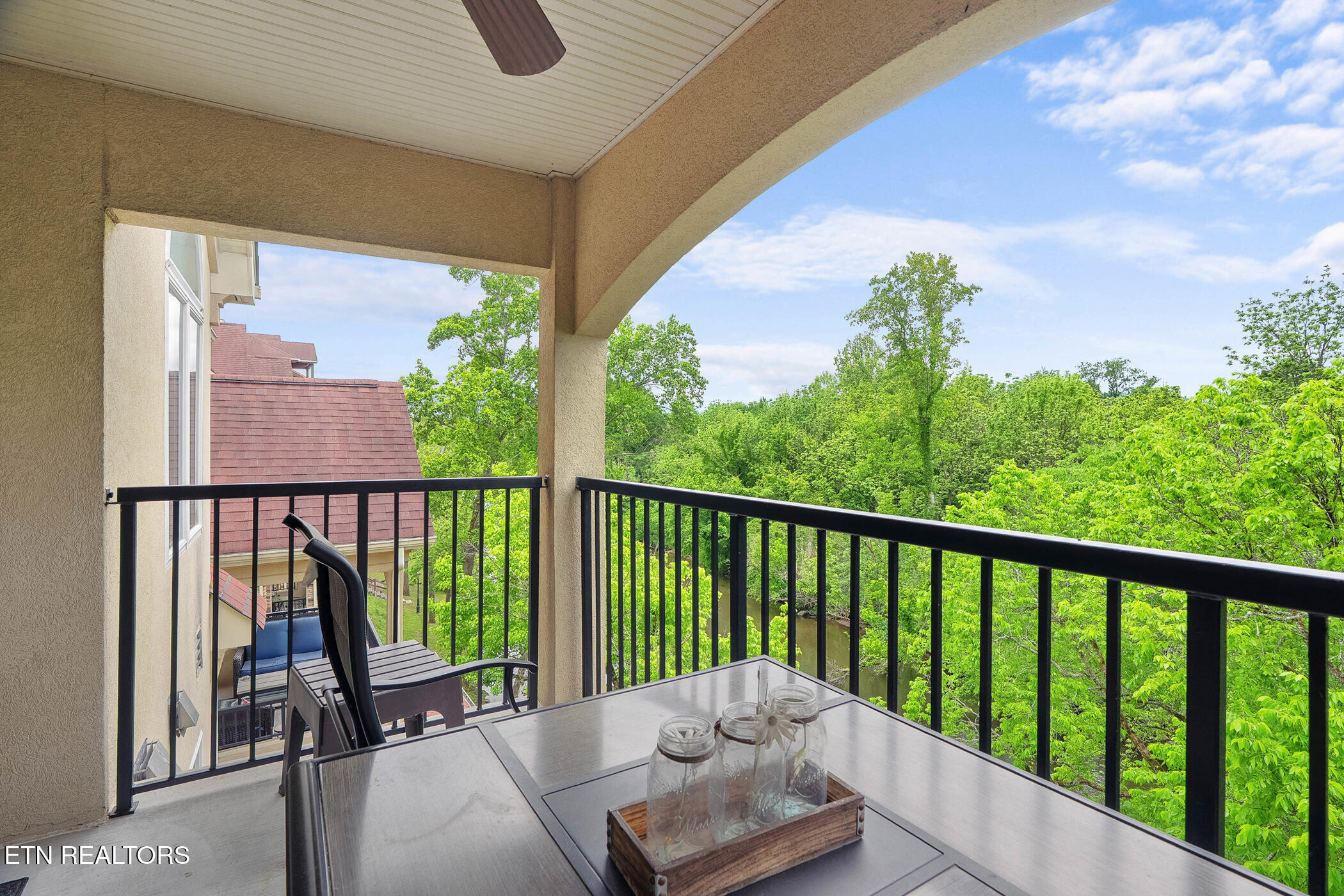 643 River Place Way Sevierville TN 37862