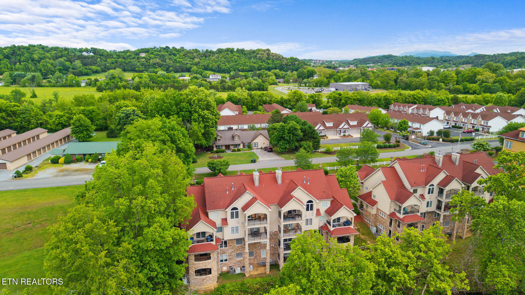 643 River Place Way Sevierville TN 37862