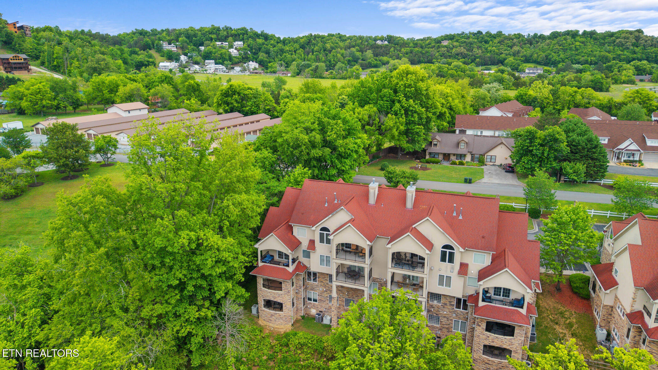 643 River Place Way Sevierville TN 37862