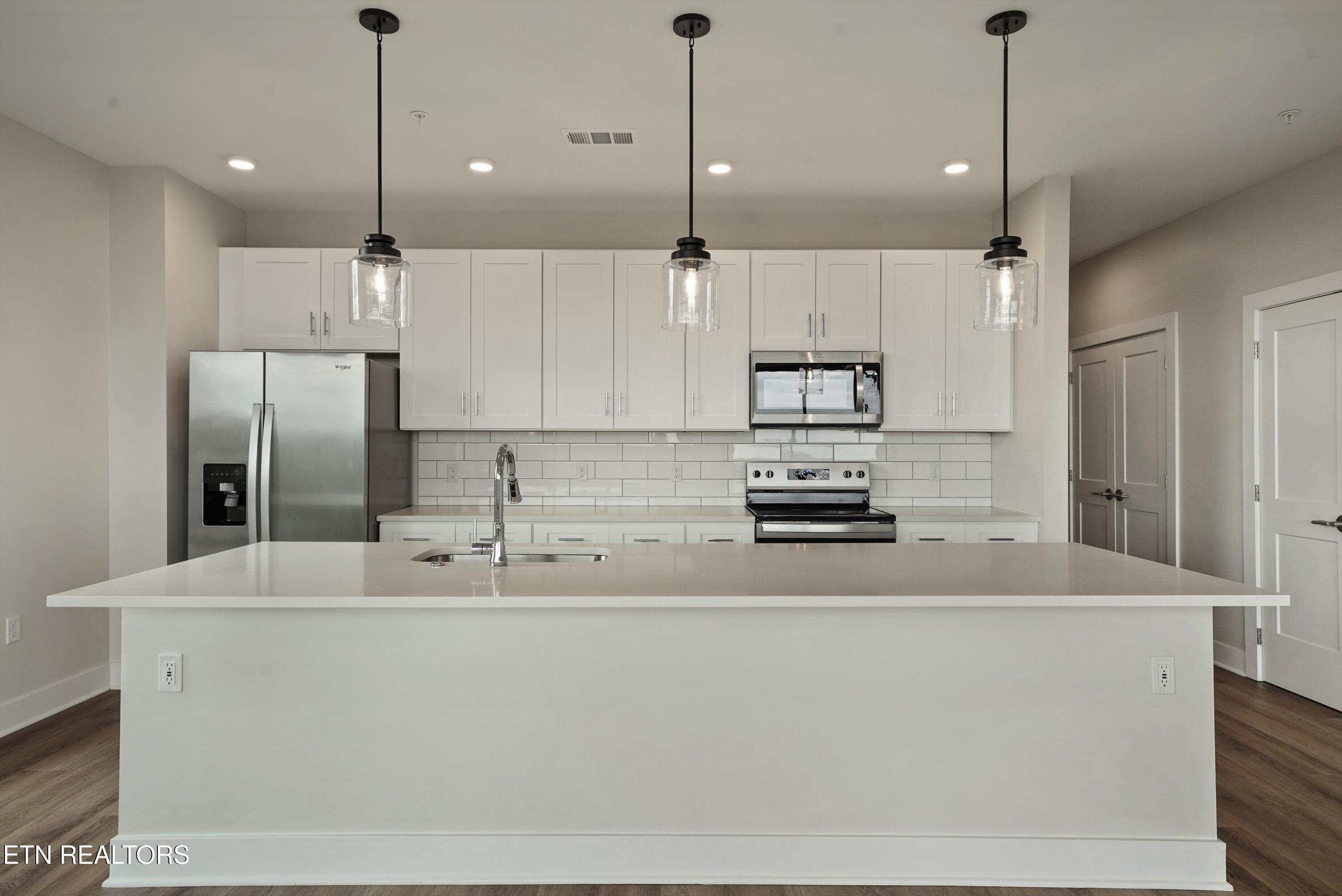 327 W Summit Hill Drive Knoxville TN 37902