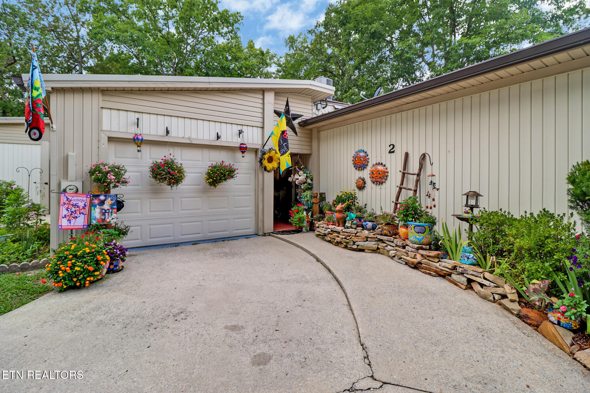 33 Big Horn Loop Crossville TN 38572