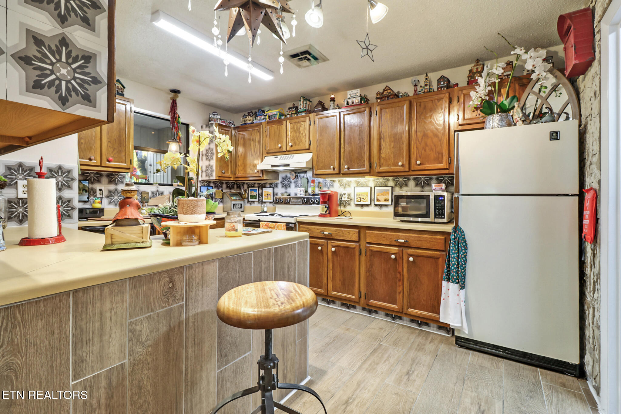 33 Big Horn Loop Crossville TN 38572