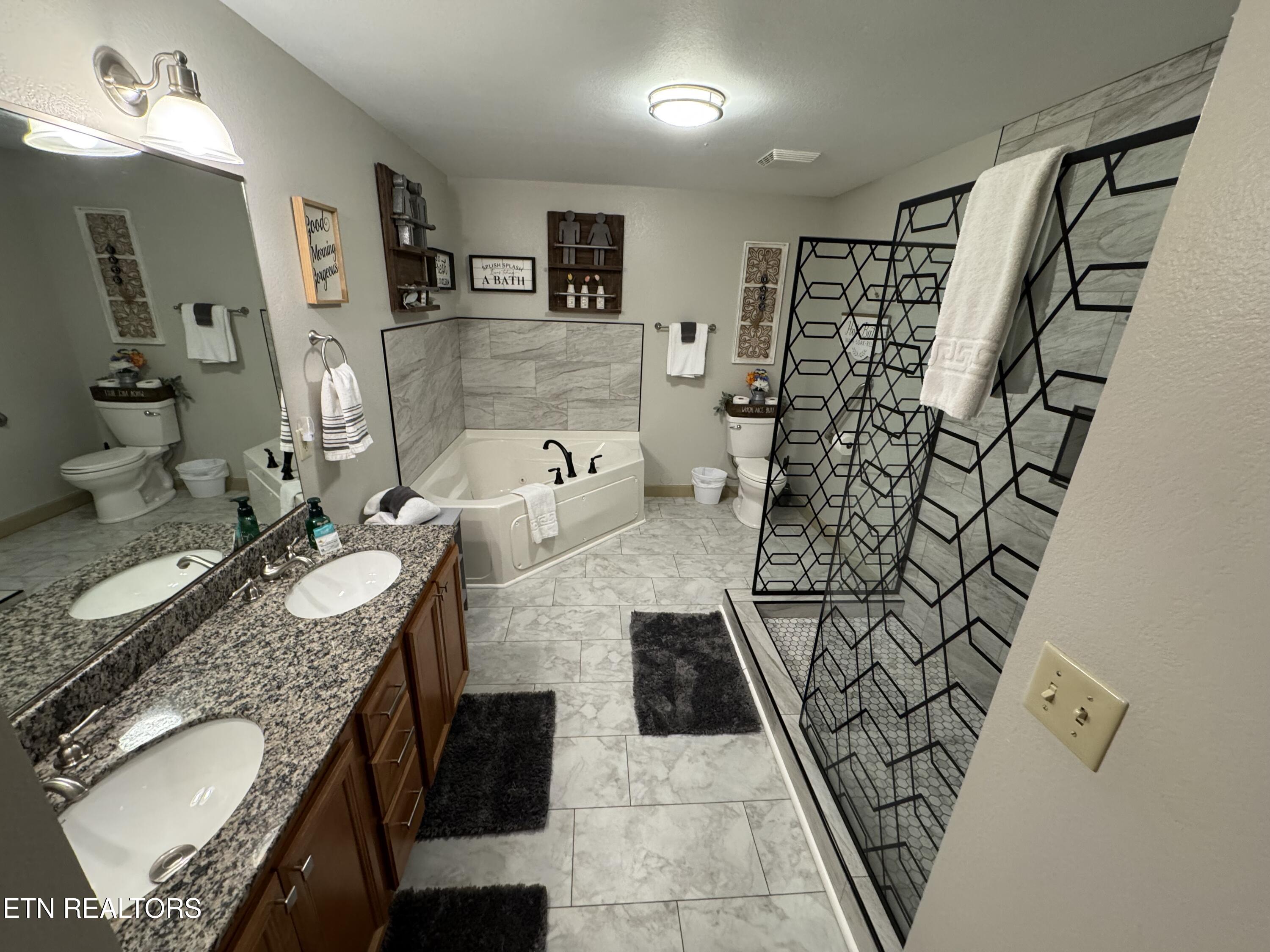 124 Plaza Drive Pigeon Forge TN 37863