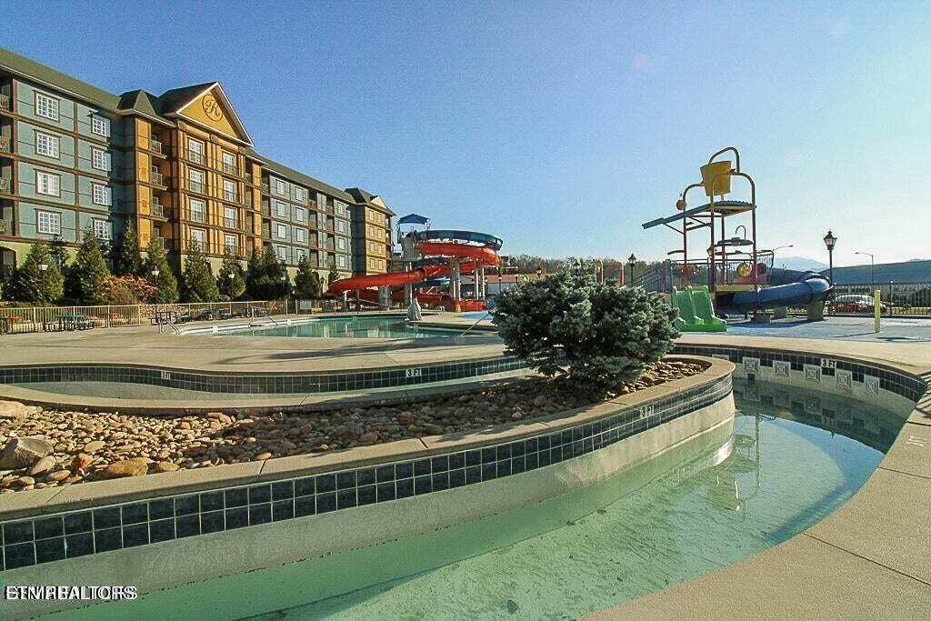 225 Collier Drive, Unit 2410 Sevierville TN 37862