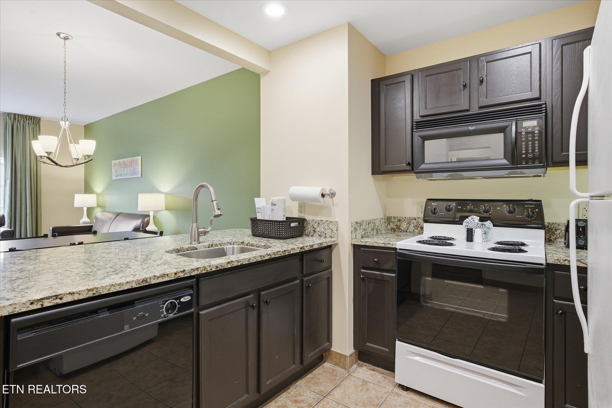 225 Collier Drive, Unit 2410 Sevierville TN 37862