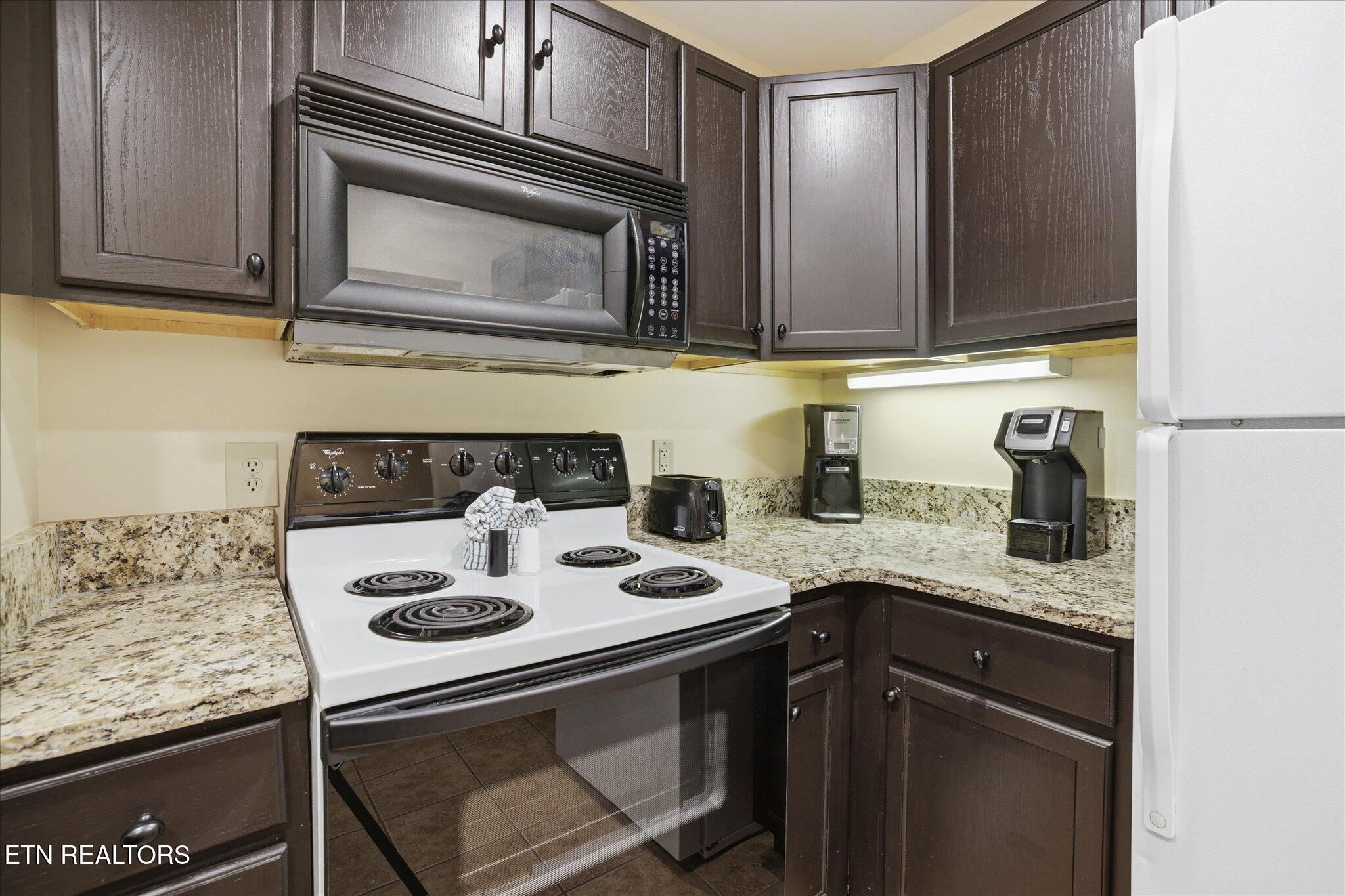 225 Collier Drive, Unit 2410 Sevierville TN 37862