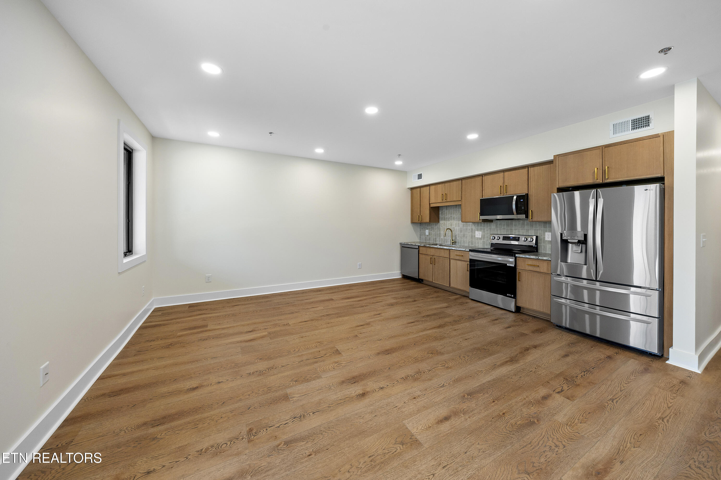 131 W Anderson Avenue Knoxville TN 37917
