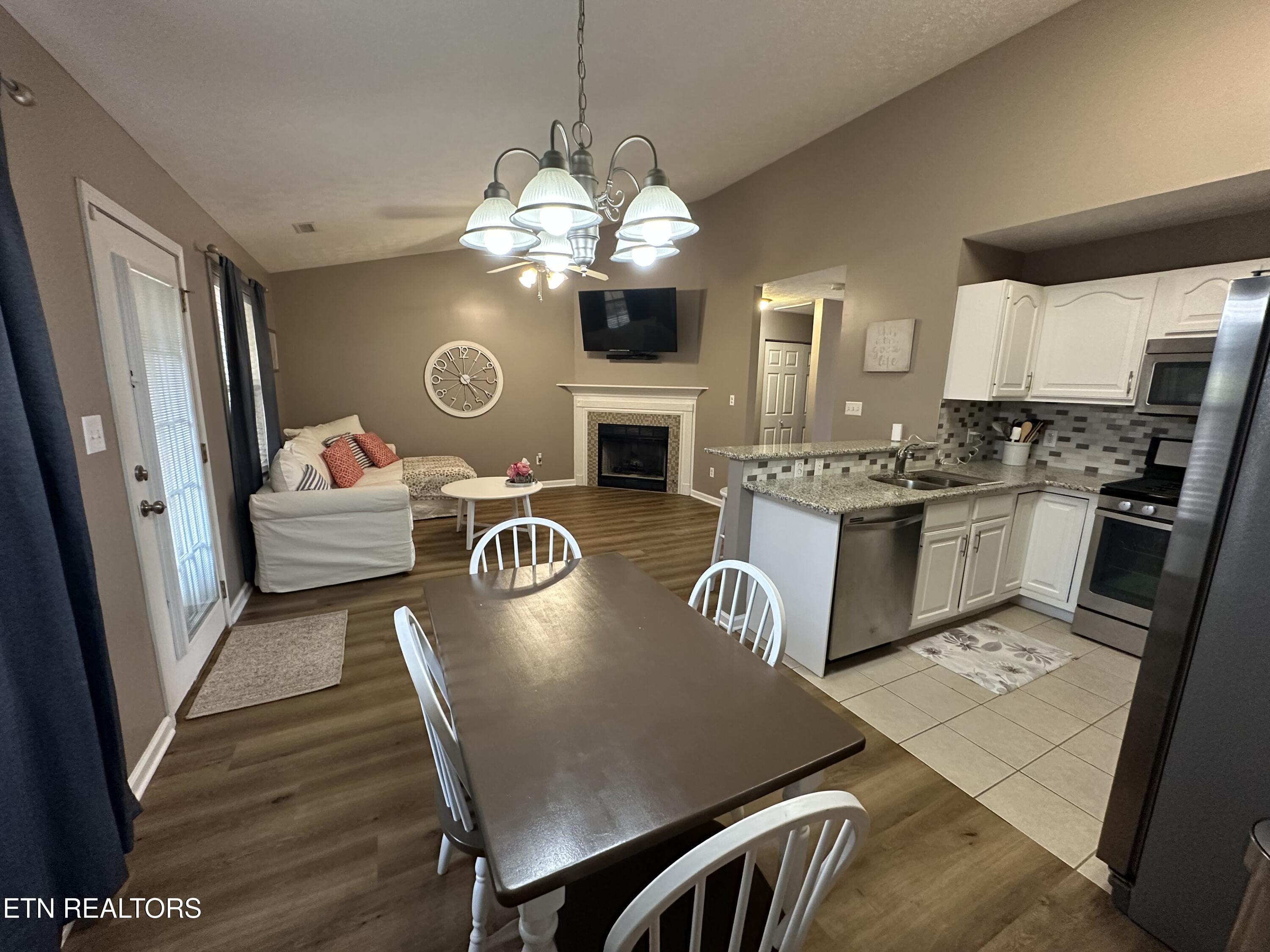 1704 Appian Way Knoxville TN 37923