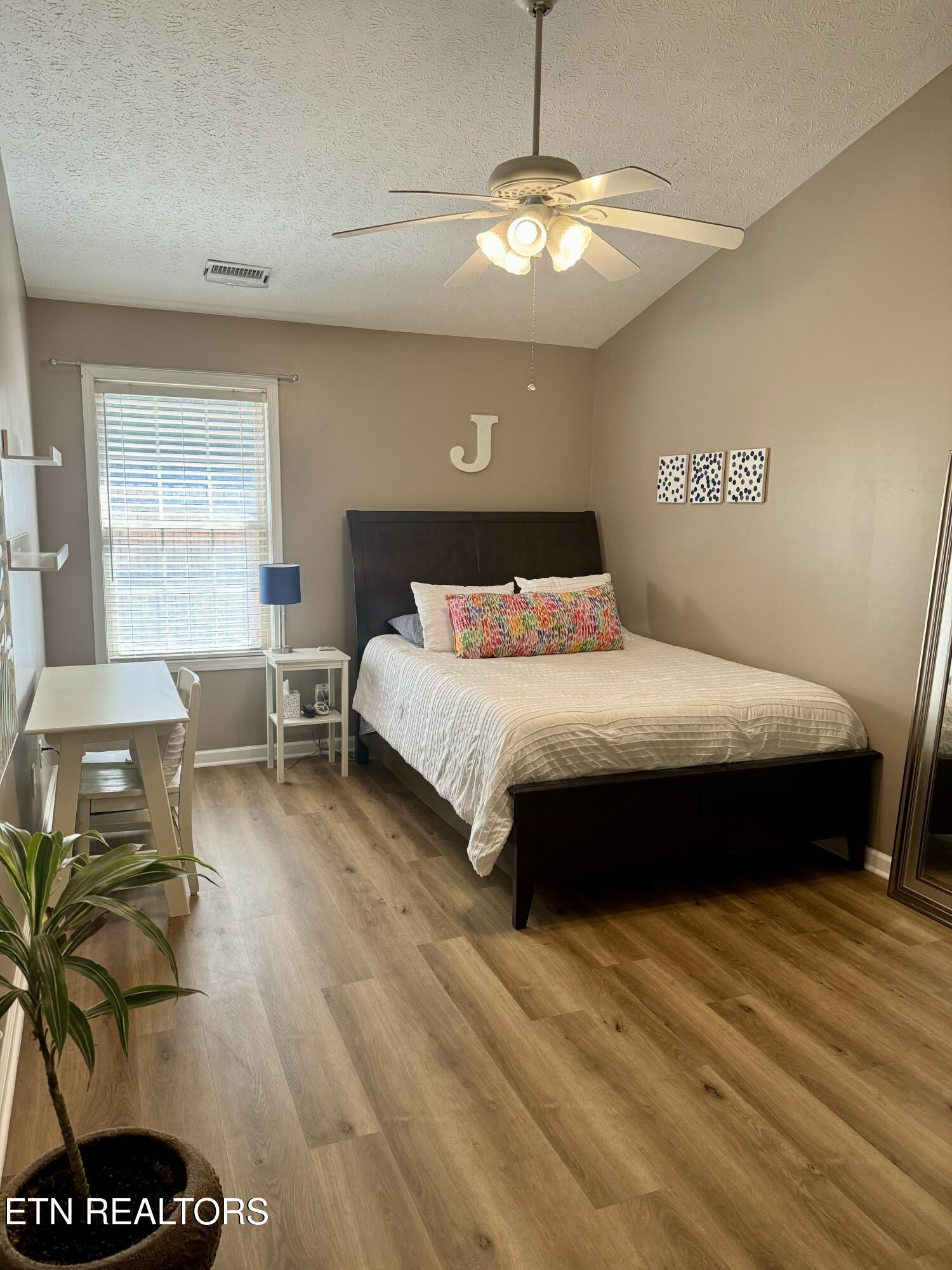 1704 Appian Way Knoxville TN 37923
