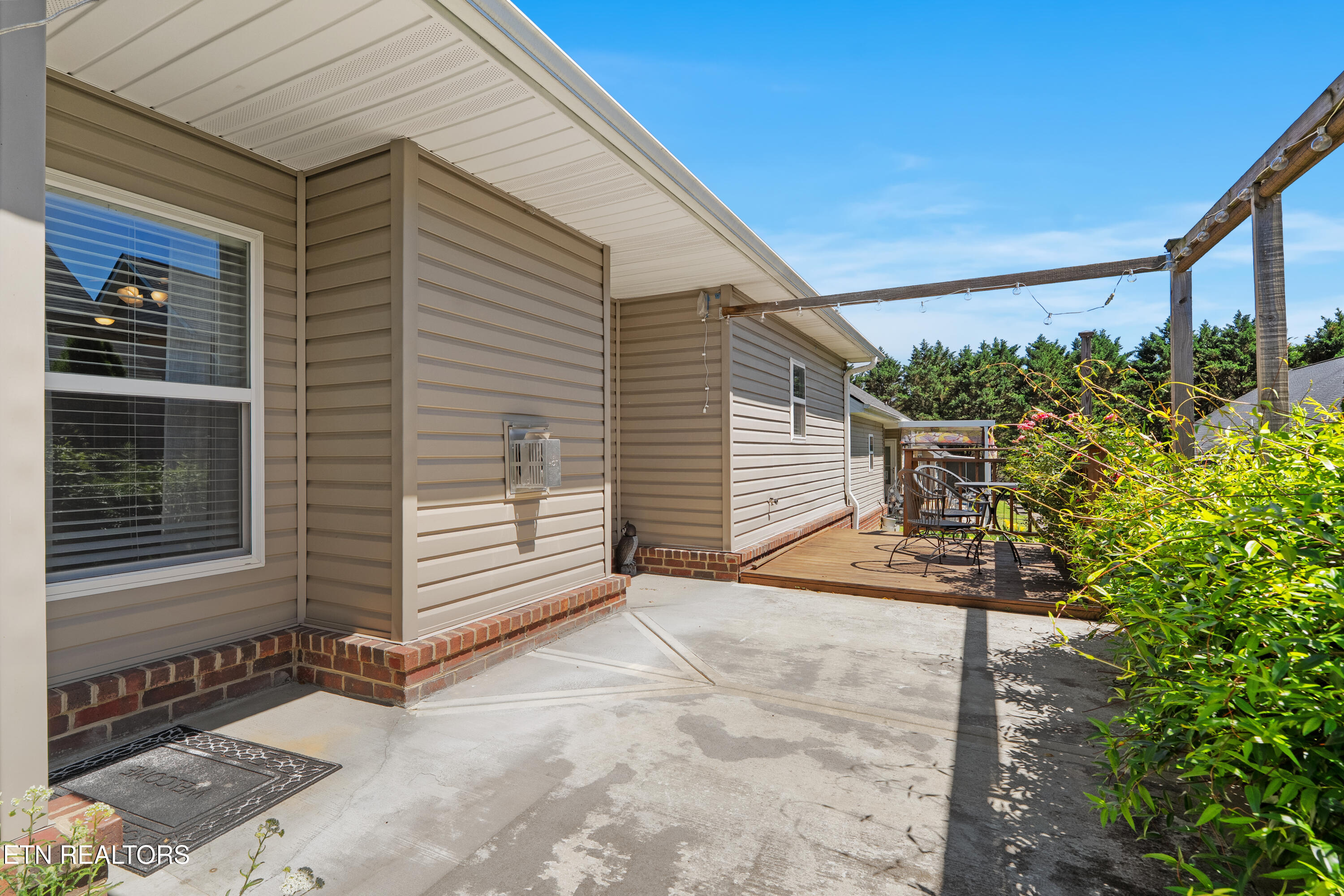 1117 Fellin View Way Sevierville TN 37876
